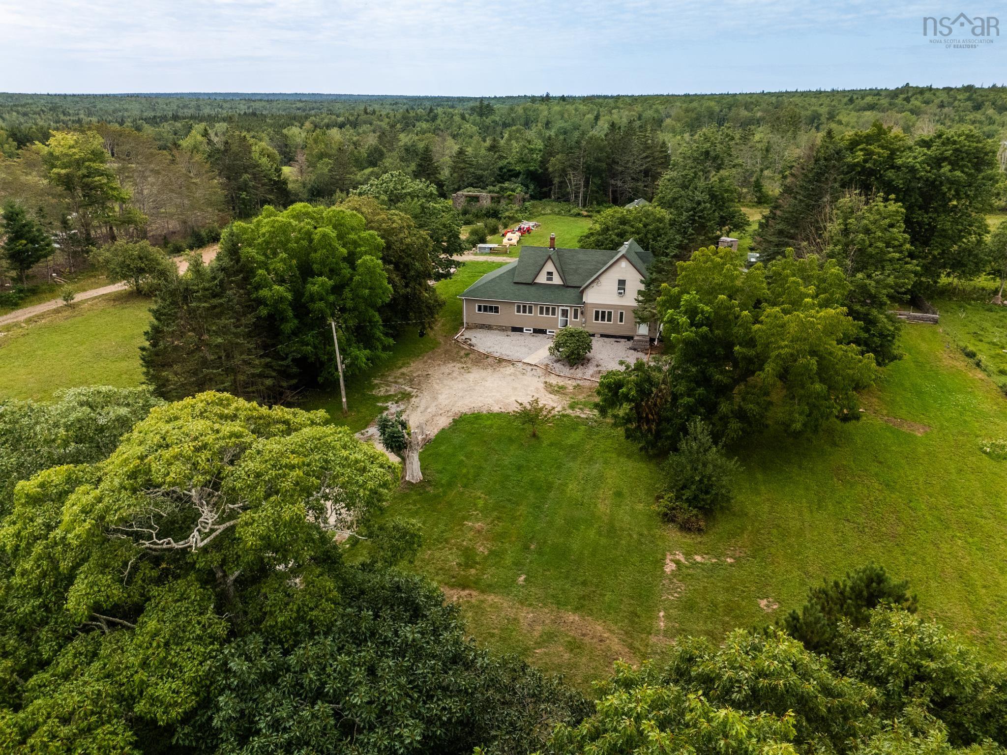 4 Bedroom, 2 Bath Farmhouse on 75 Acres