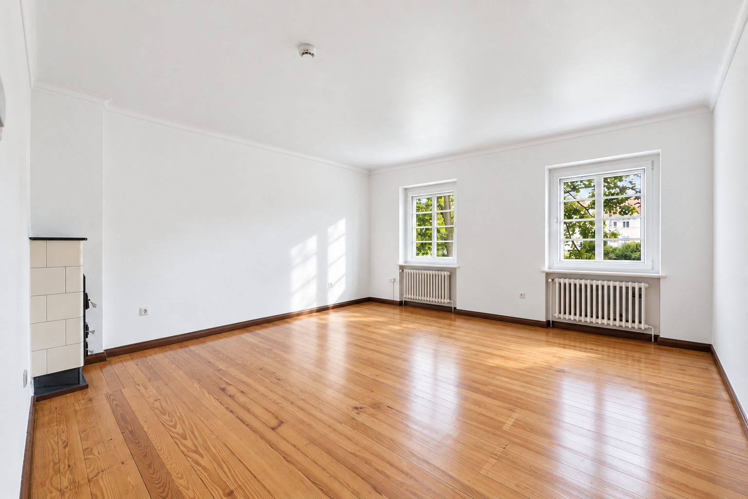 Historischer Charme sucht frischen Wind: Renovierungsbedürftige 4-Zimmer-Wohnung im grünen Parkquartier [AI-modified]