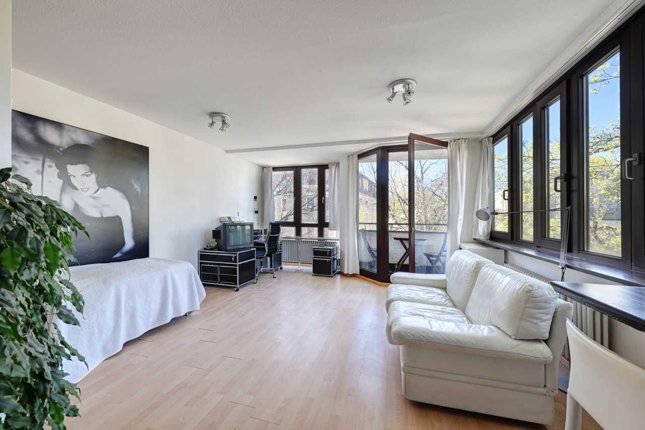 2-Zimmer-Wohnung in Schwabing - mittendrin,
bestens angebunden & mit Tiefgarage