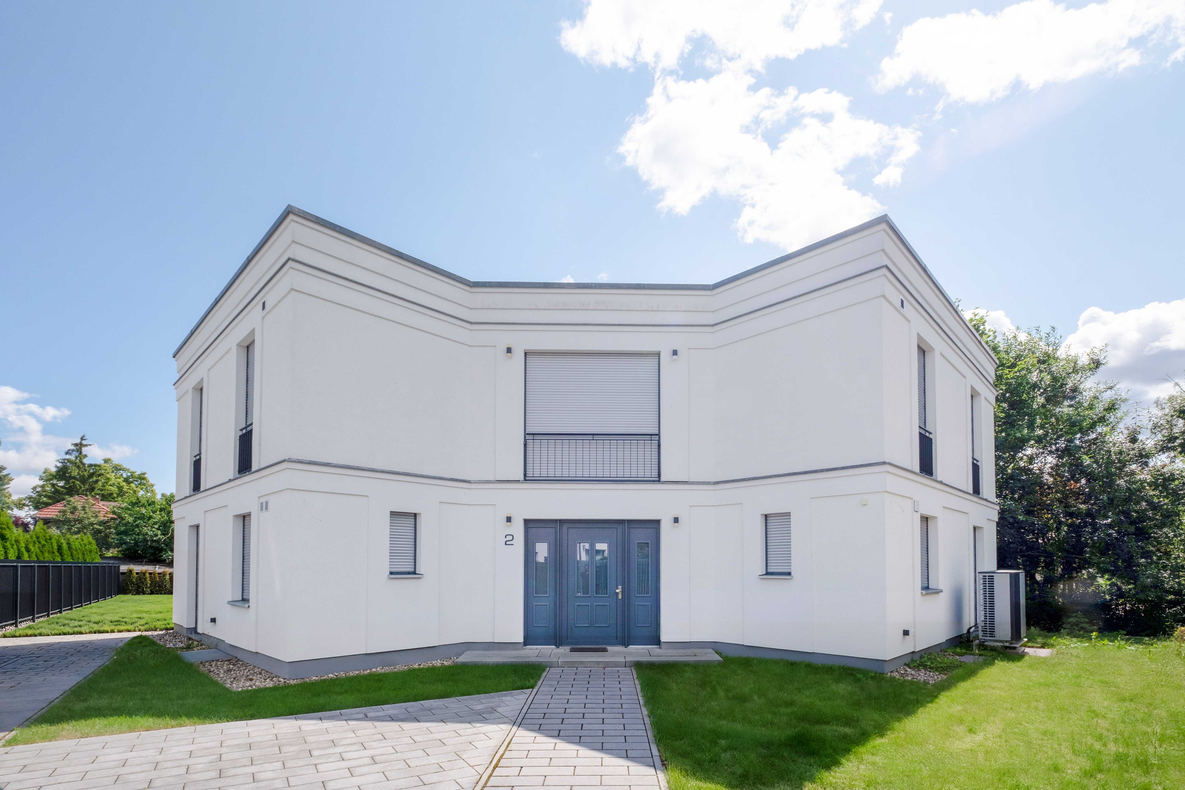 Modern family villa in Berlin’s green outskirts