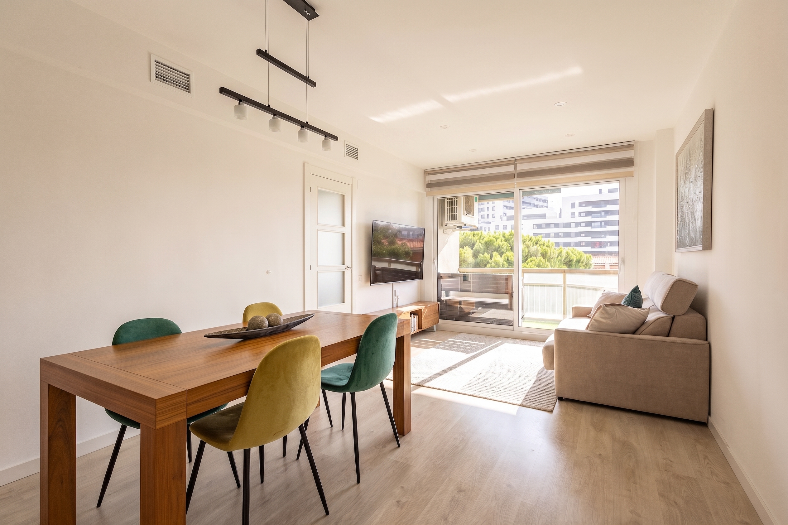 Nice renovated apartment in Esplugues