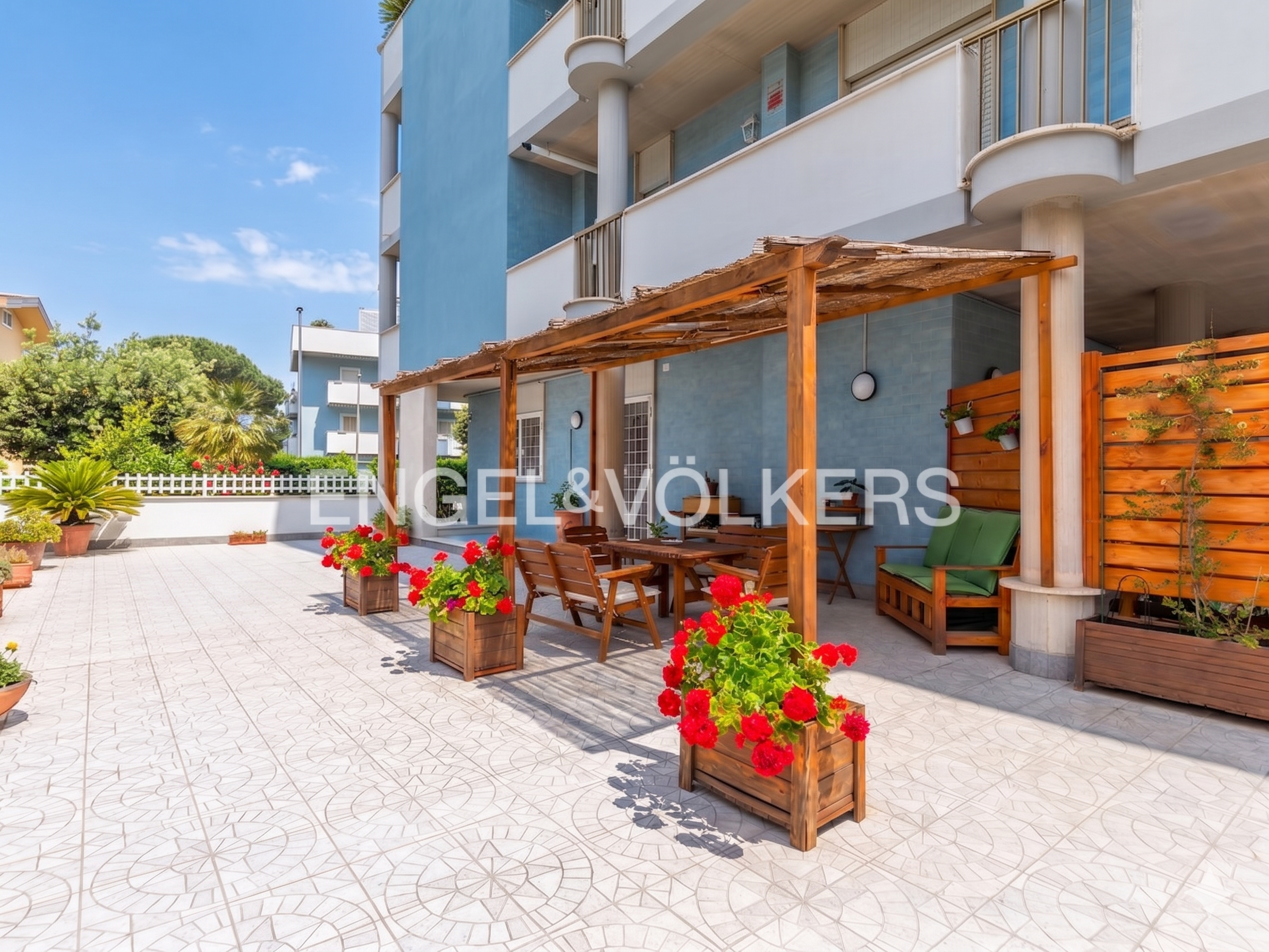 Appartamento a Santa Marinella con giardino terrazzato