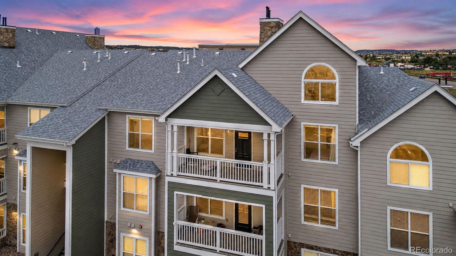Two-Story Penthouse with Mountain Views in Castle Villas