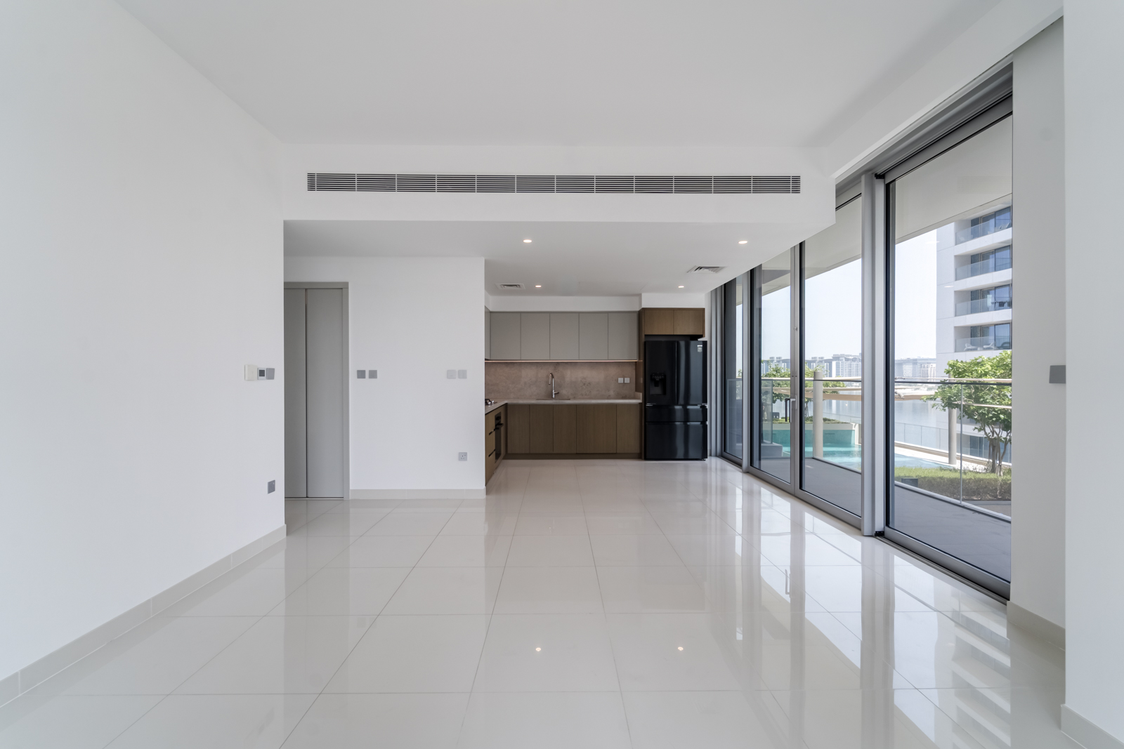 Exclusive I Unfurnished I Vacant