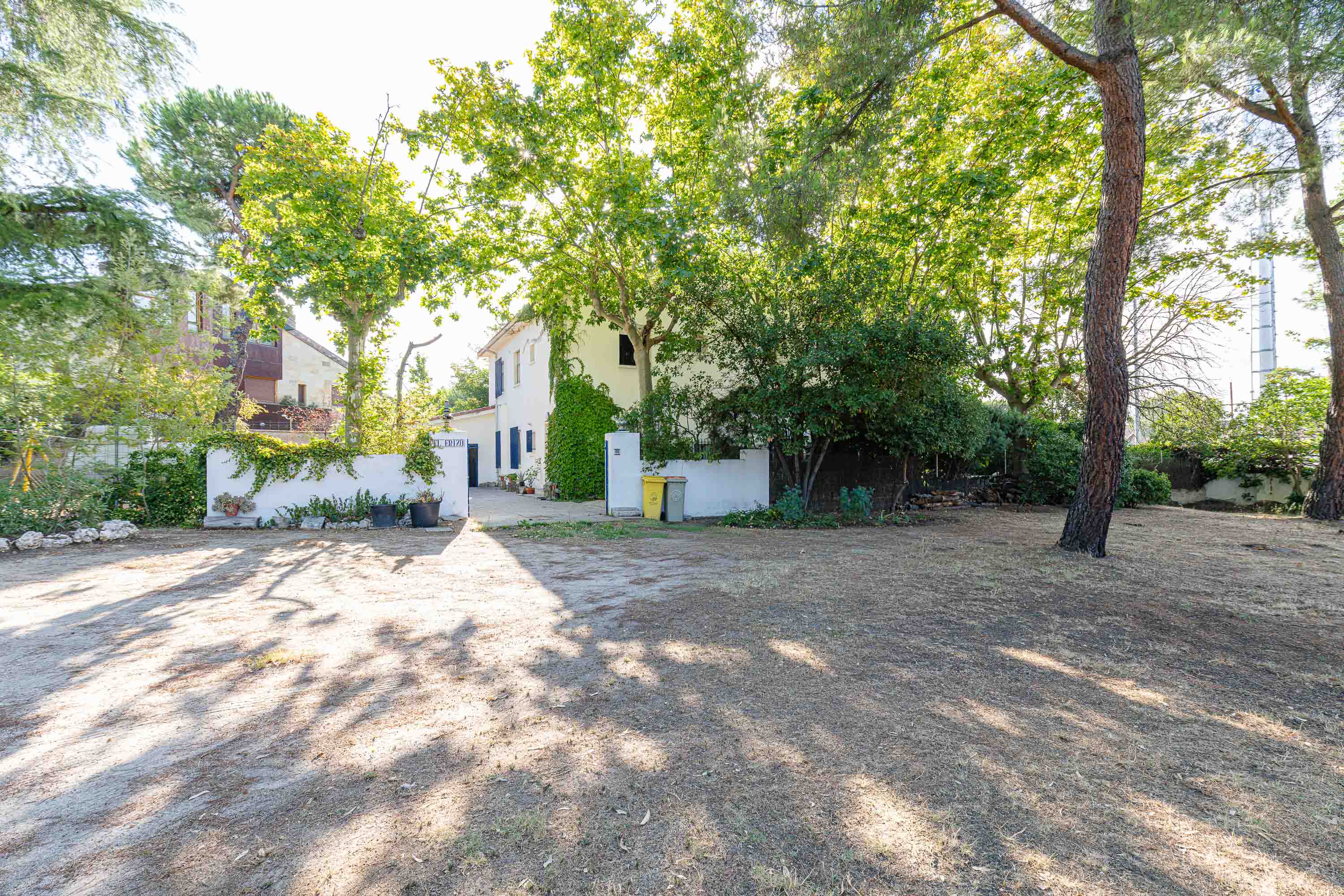 Exclusive estate with classic home and great potential for development in Aravaca