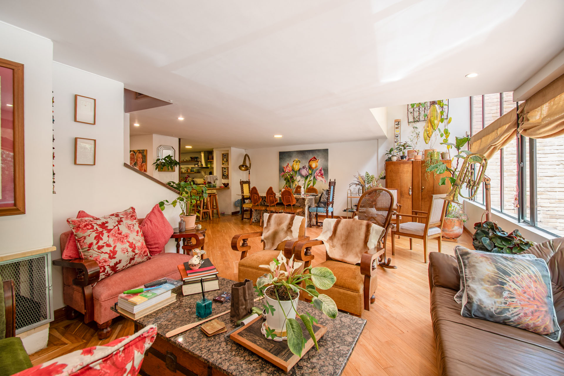 Apartamento con vista verde para arriendo en Rosales