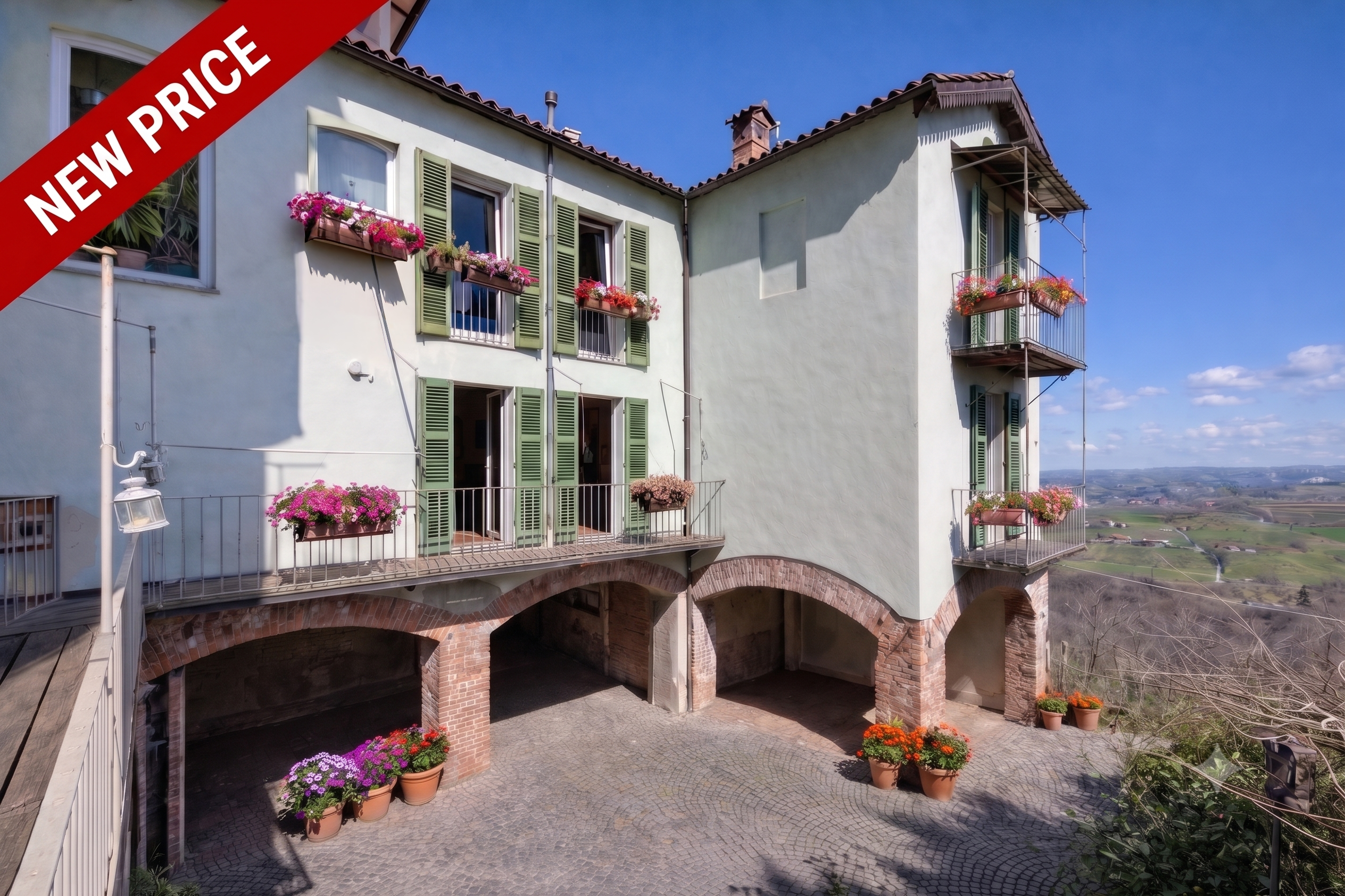 Historische Residenz mit atemberaubender Aussicht im Herzen von Mondovì Piazza