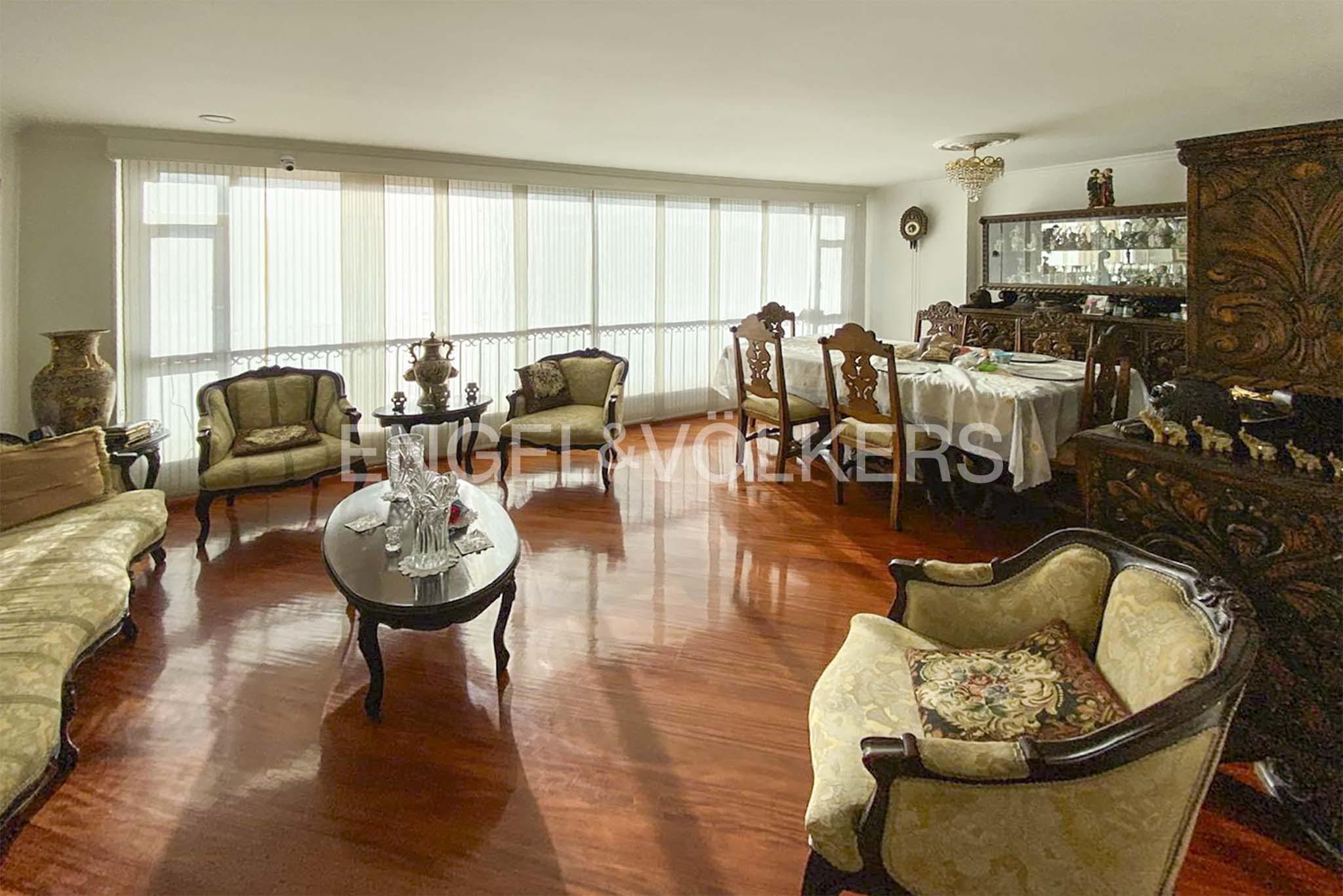 Penthouse con terrazas para venta en El Batán