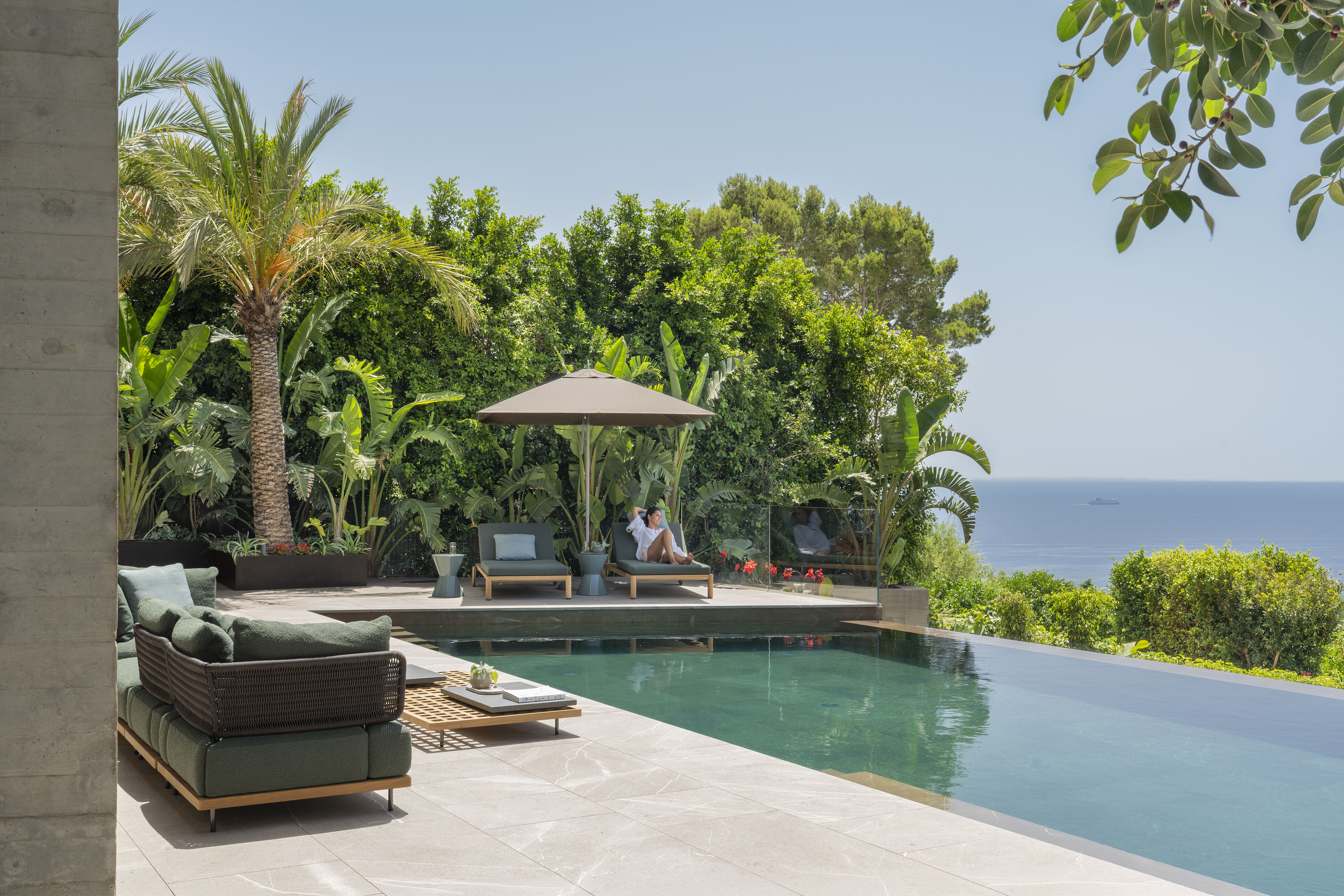 Exceptional state-of-the-art villa with mediterranean views