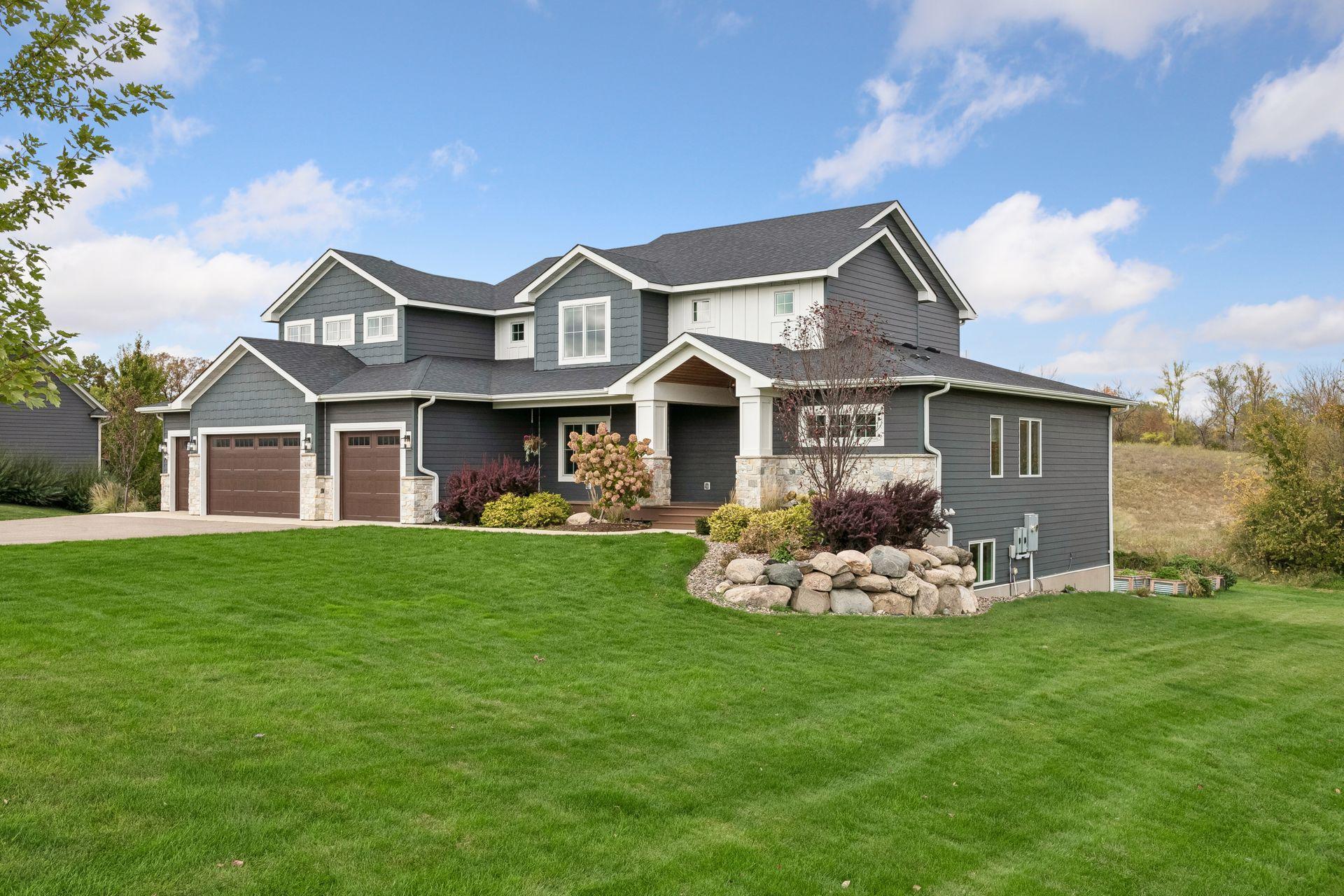 Prior Lake Luxury: Chef's Kitchen, Resort Pool
