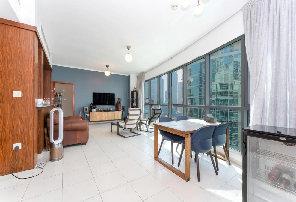 Vacant | High Floor | Fountain View