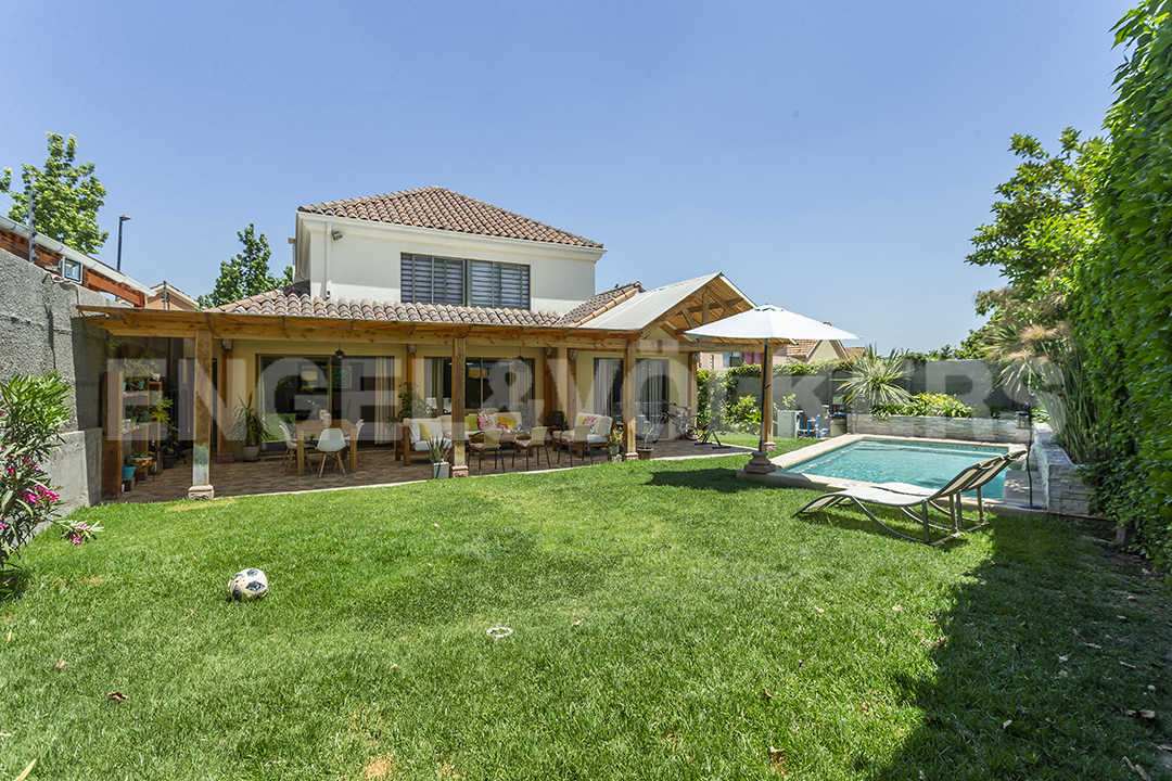 Arriendo casa en San Carlos de Apoquindo/UDD, Las Condes