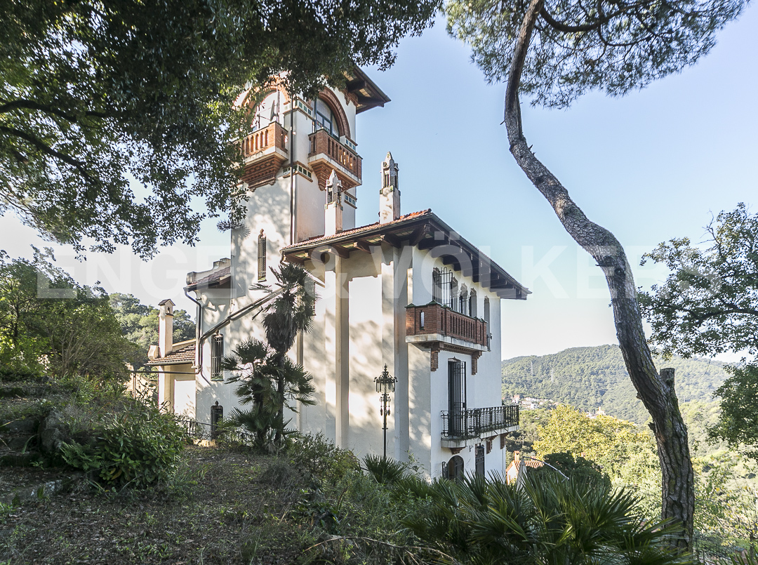 Modernist Villa in Vallvidrera