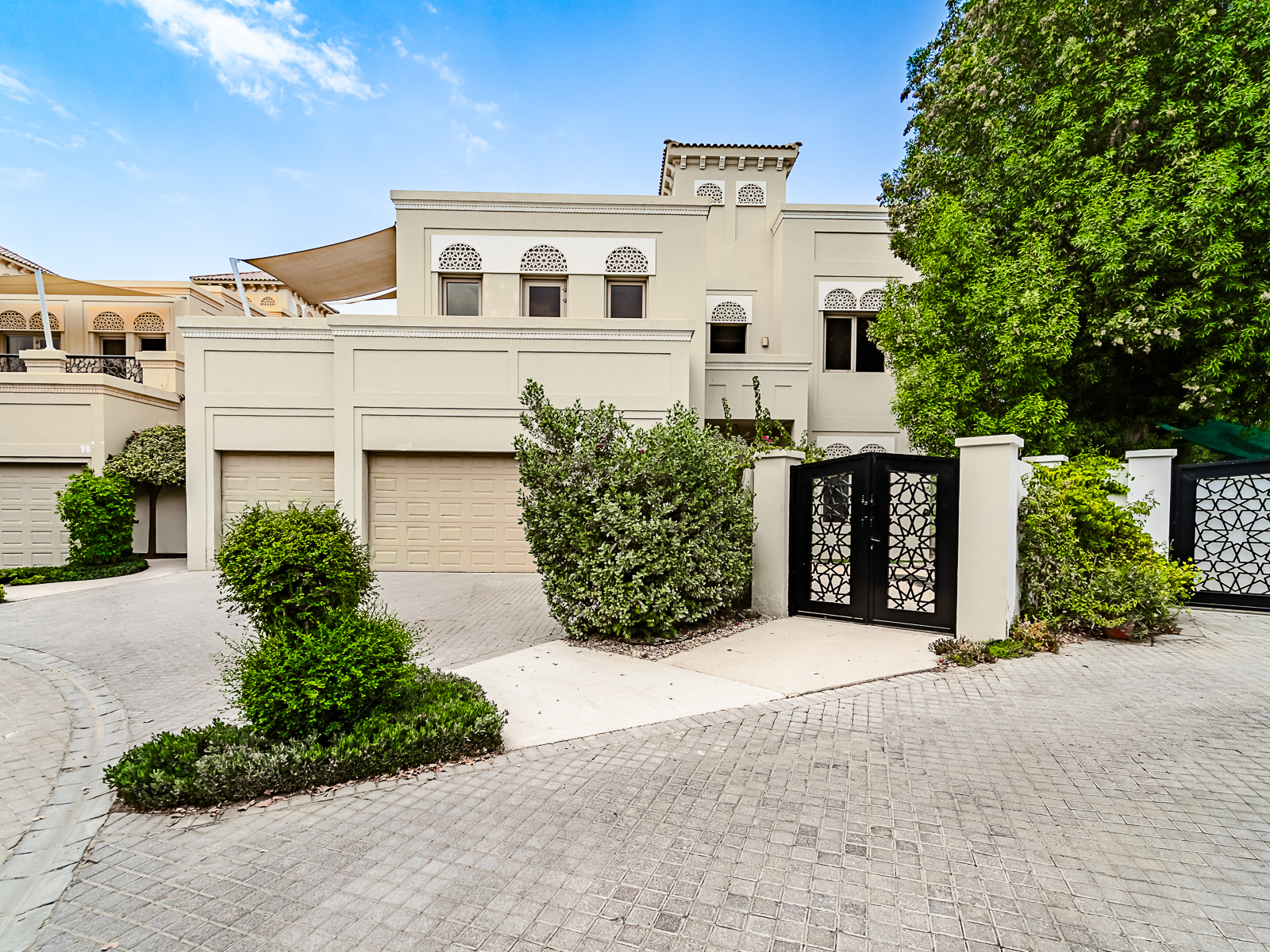 6 Bed | Private Pool | Renovation Opportunity | View Today