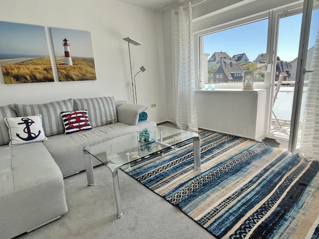Zwei-Zimmer-Wohnung mit Balkon im Süden der Insel
