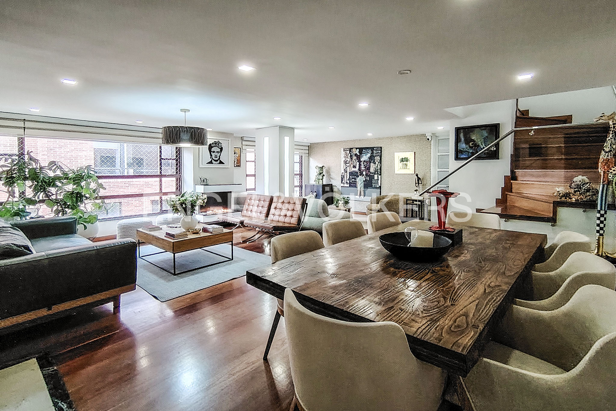 Apartamento con balcones para venta en Chicó Reservado