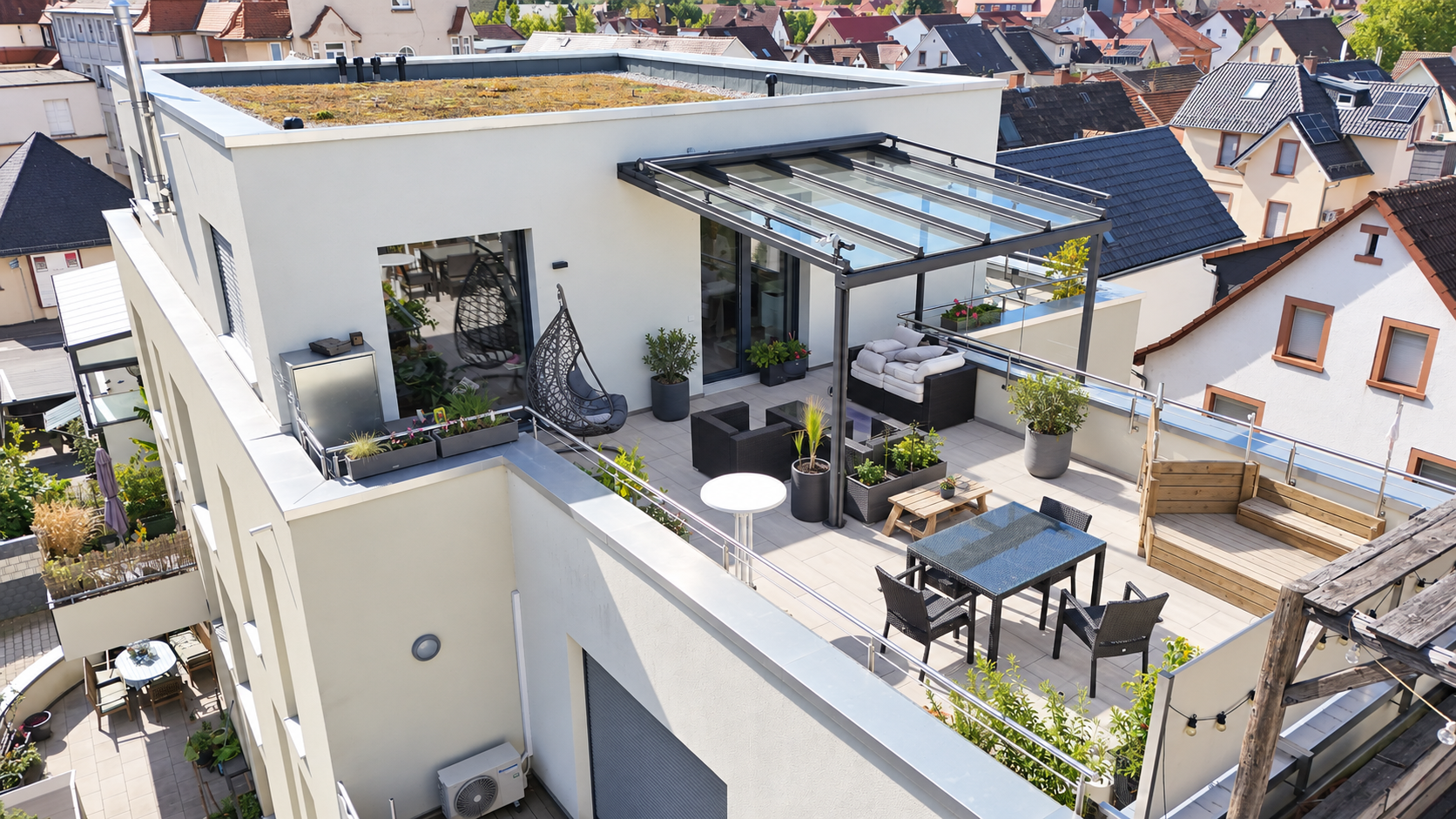 Exclusive duplex-style penthouse with views of Starkenburg