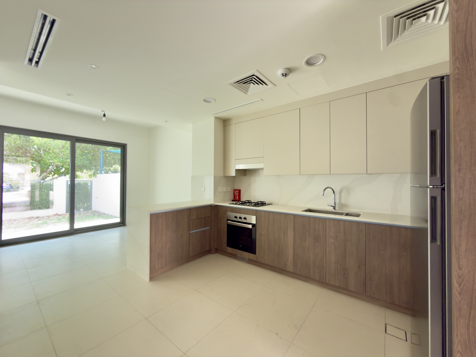 Single Row | Landscaped | Available August