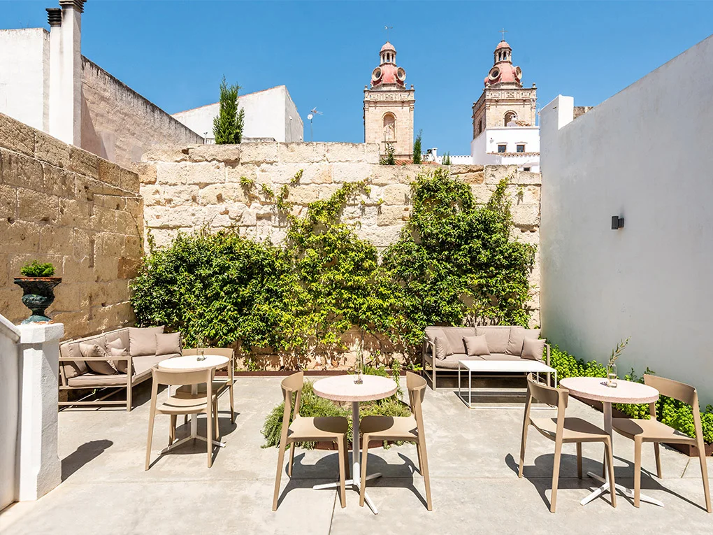 Magnífico hotel con vistas al casco antiguo de Ciutadella, Menorca