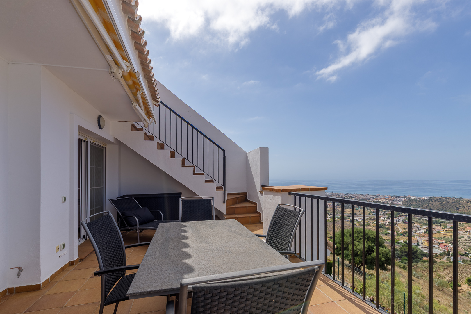 Exclusivo ático con terraza y solárium privado en La Zenaida