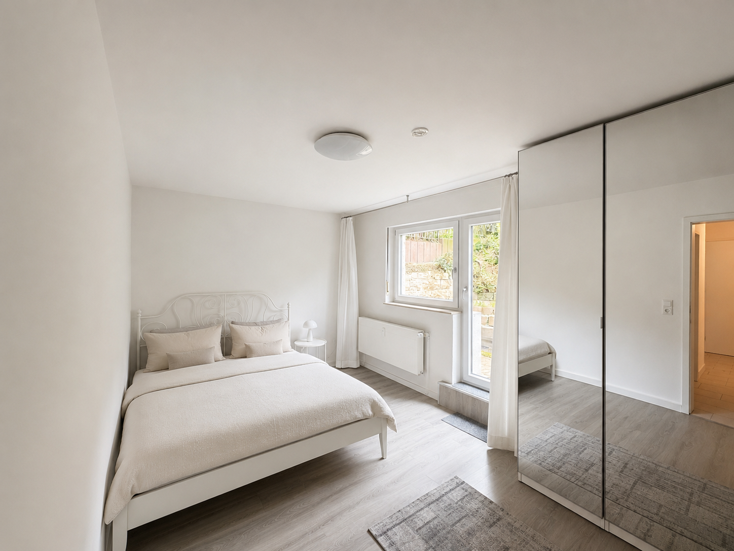 Ihr neues Zuhause in Grünwettersbach - helle, sanierte Wohnung mit kleiner Terrasse