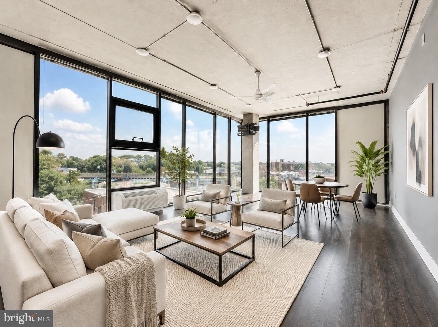 Spacious Loft-Style Apartment Near Transit and City Center