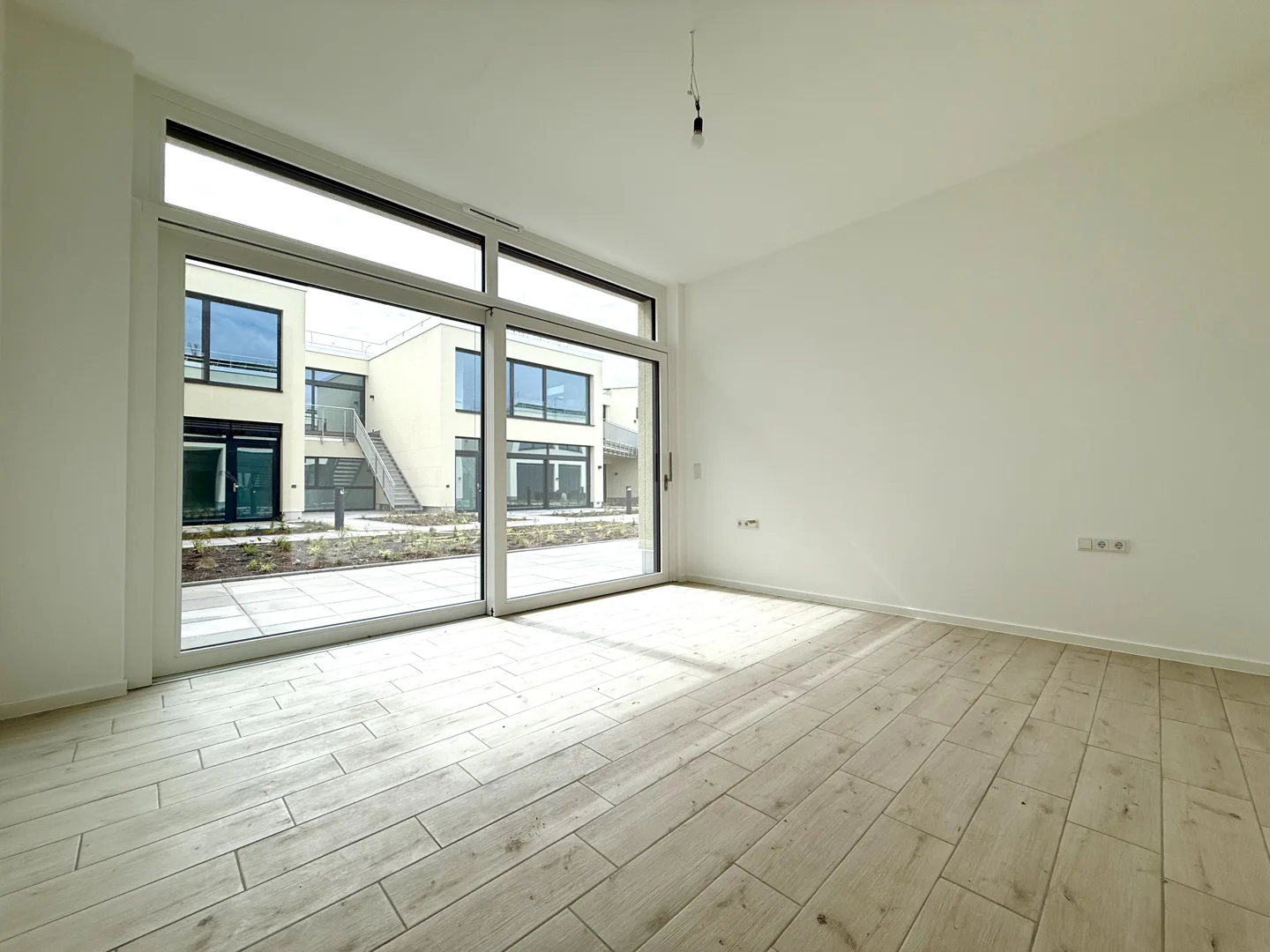 Wohnen mit Weitblick – 2 Zimmer & 2 Terrassen - Foto 2