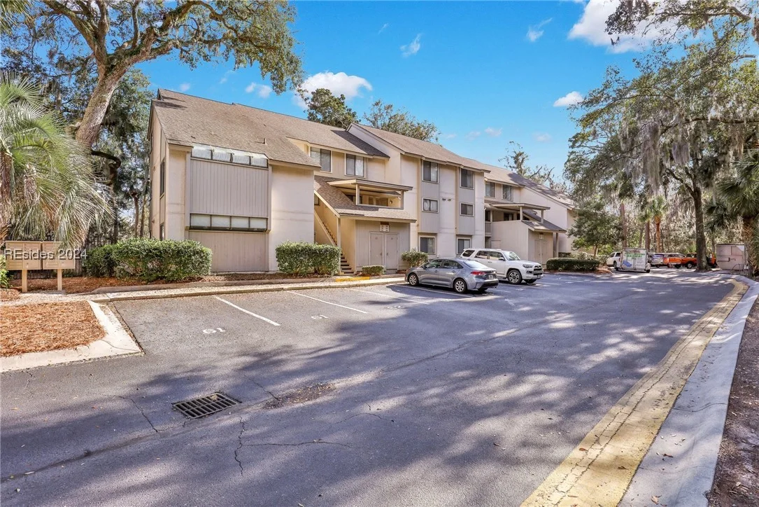 South End Condo Close to Beach, Shopping, and Dining!