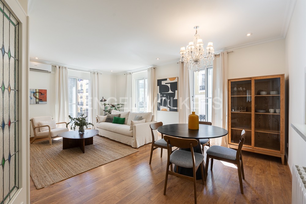 Beautiful and bright brand new property