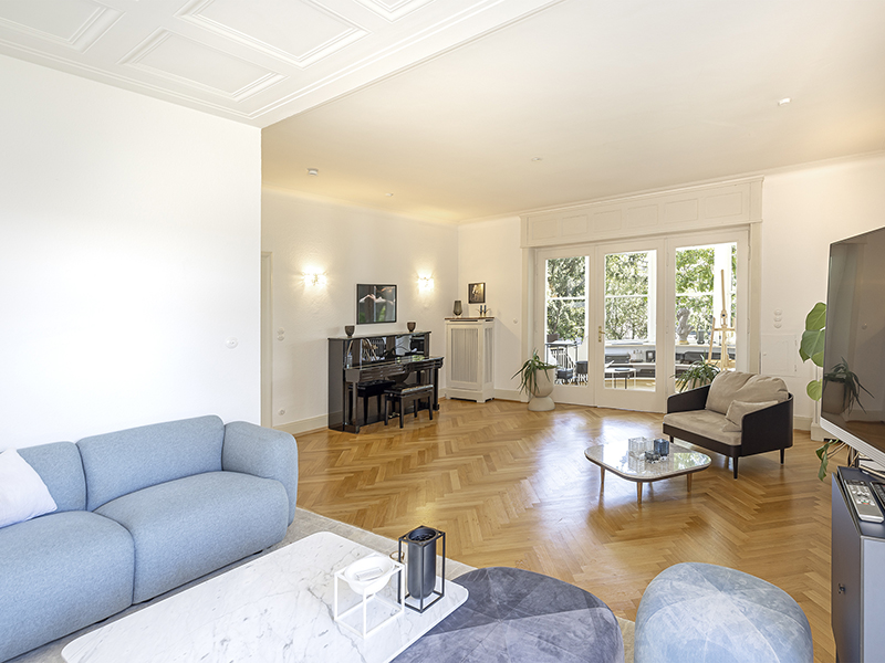 Repräsentative Stilaltbau Maisonette-Wohnung mit traumhaftem Privatgarten