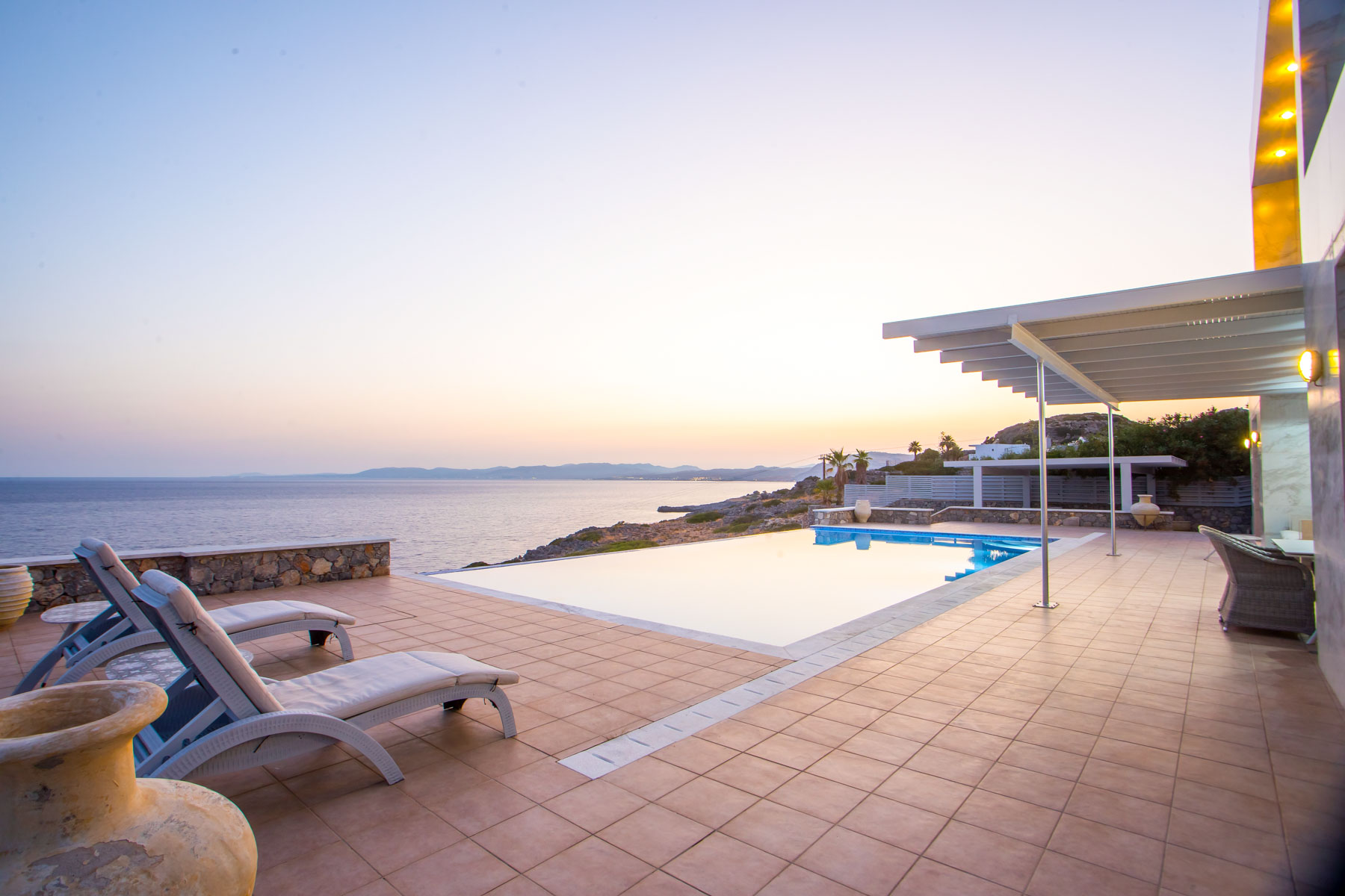 Idyllic panoramic villa with 180-degree sea view in Pefkos