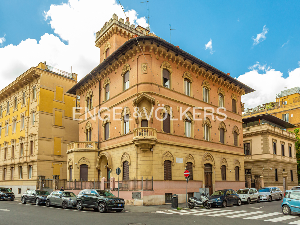Rare opportunity in a period villa in Prati