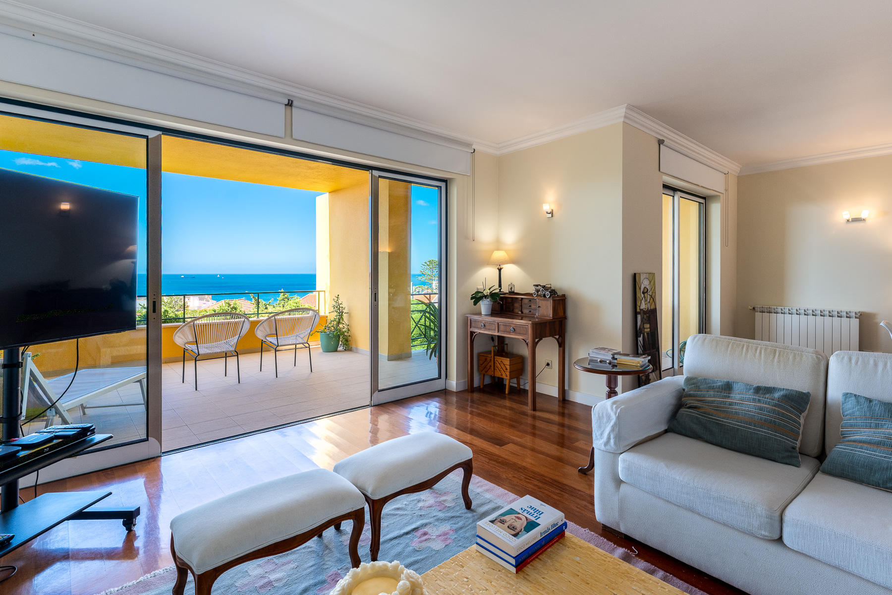3-Bedroom Apartment | Estoril