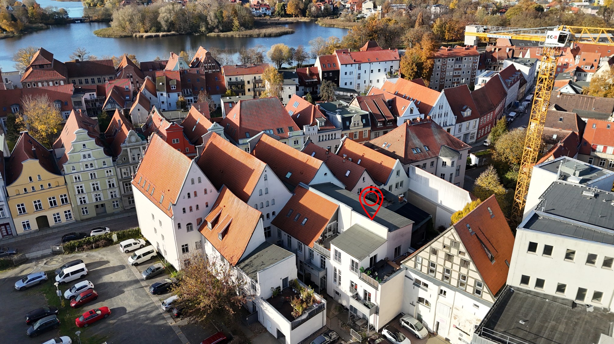 Ein Saal, der einen zur Ruhe bringt: der Spiegelsaal in der Stralsunder Altstadt