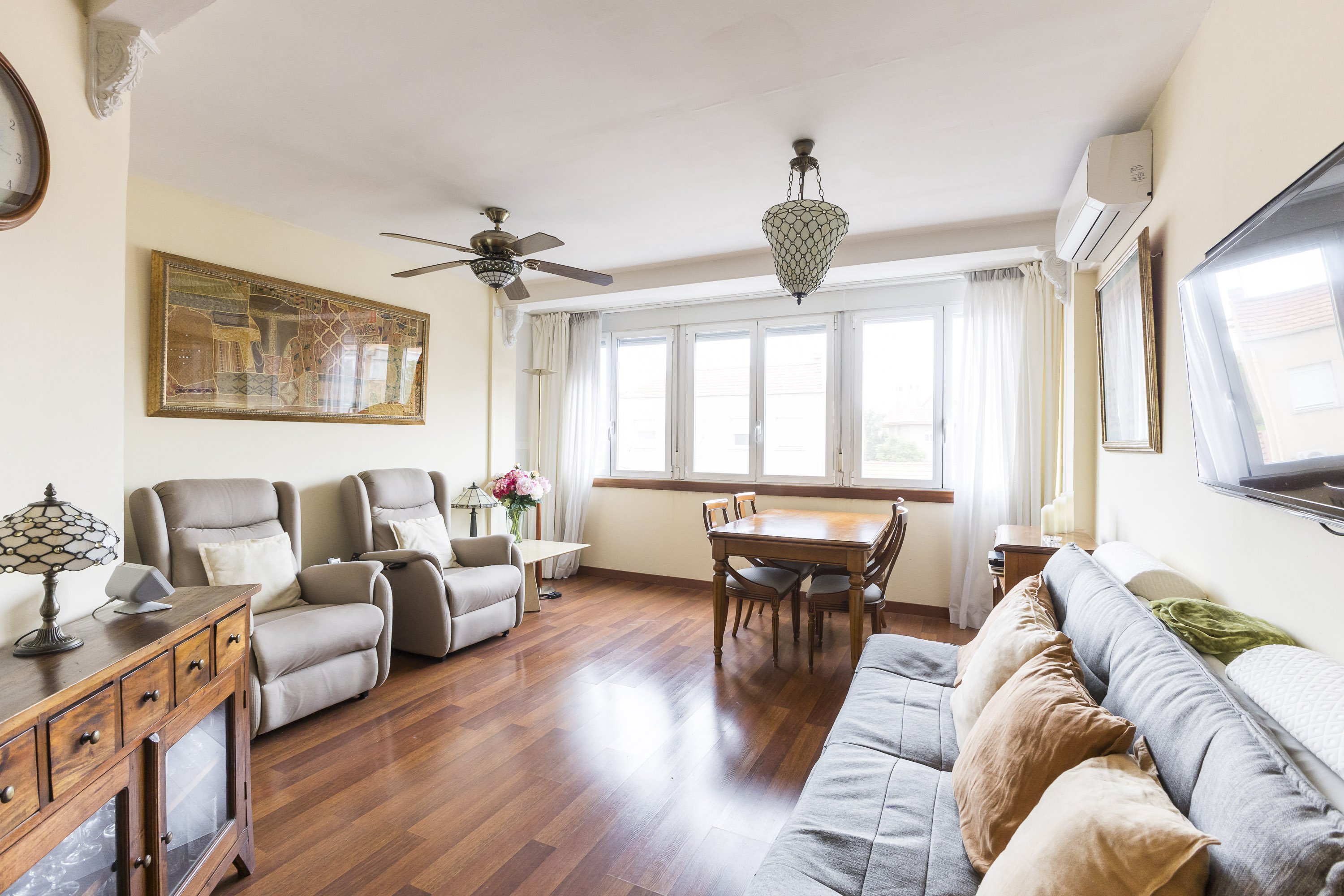Bright family apartment with great potential in Arturo Soria