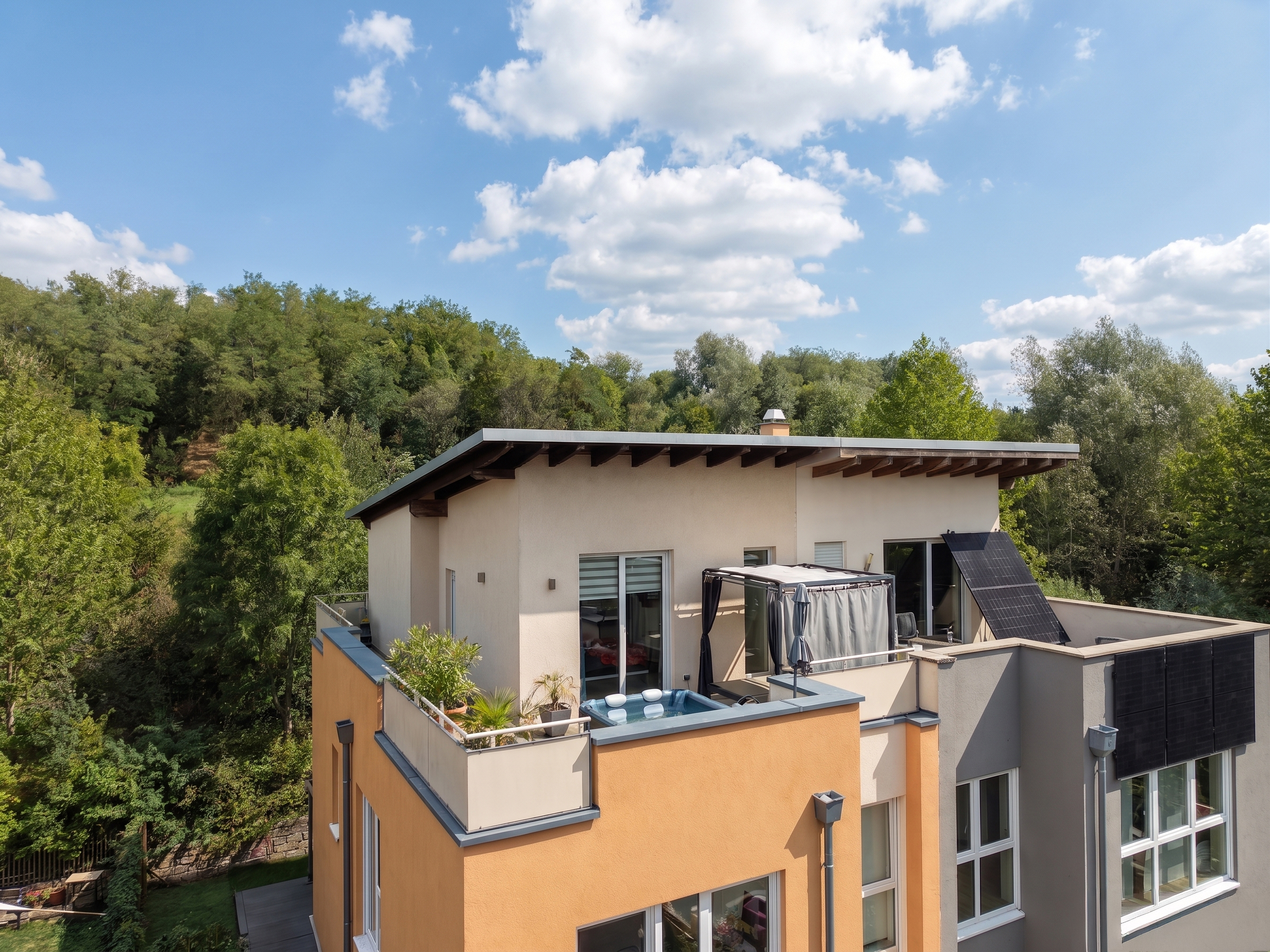 Familienglück in Hösbach – Großzügige Doppelhaushälfte in bester Wohnlage!