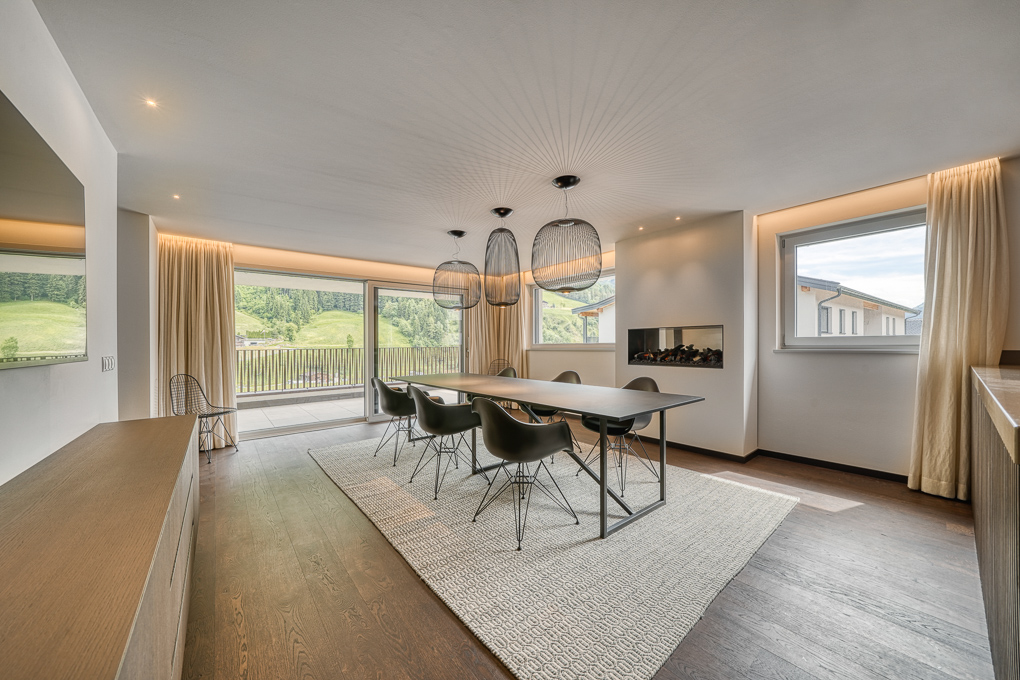 Exclusive fully furnished luxury apartment with views of the surrounding mountains