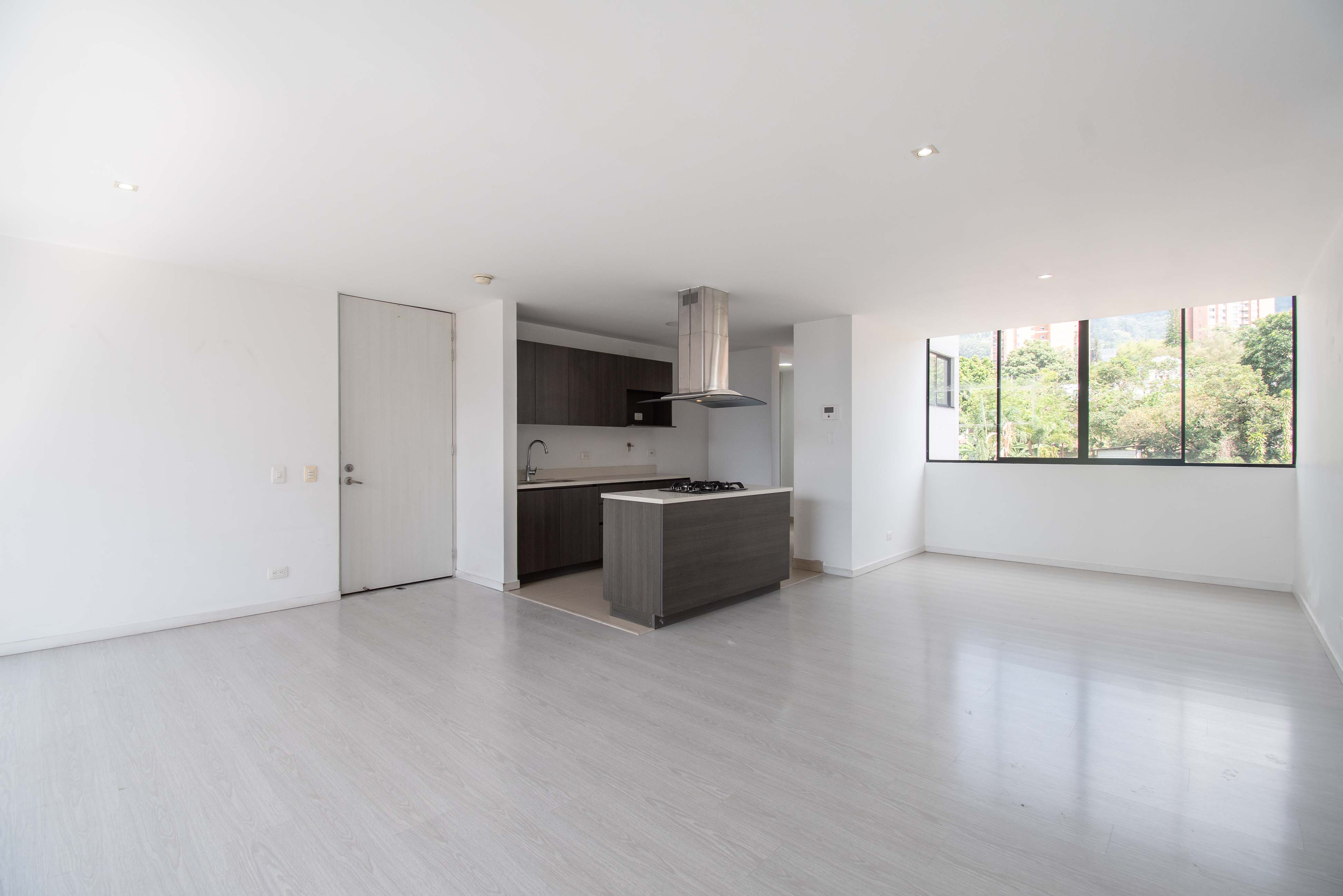 Apartamento con clubhouse en Loma El Esmeraldal, Envigado