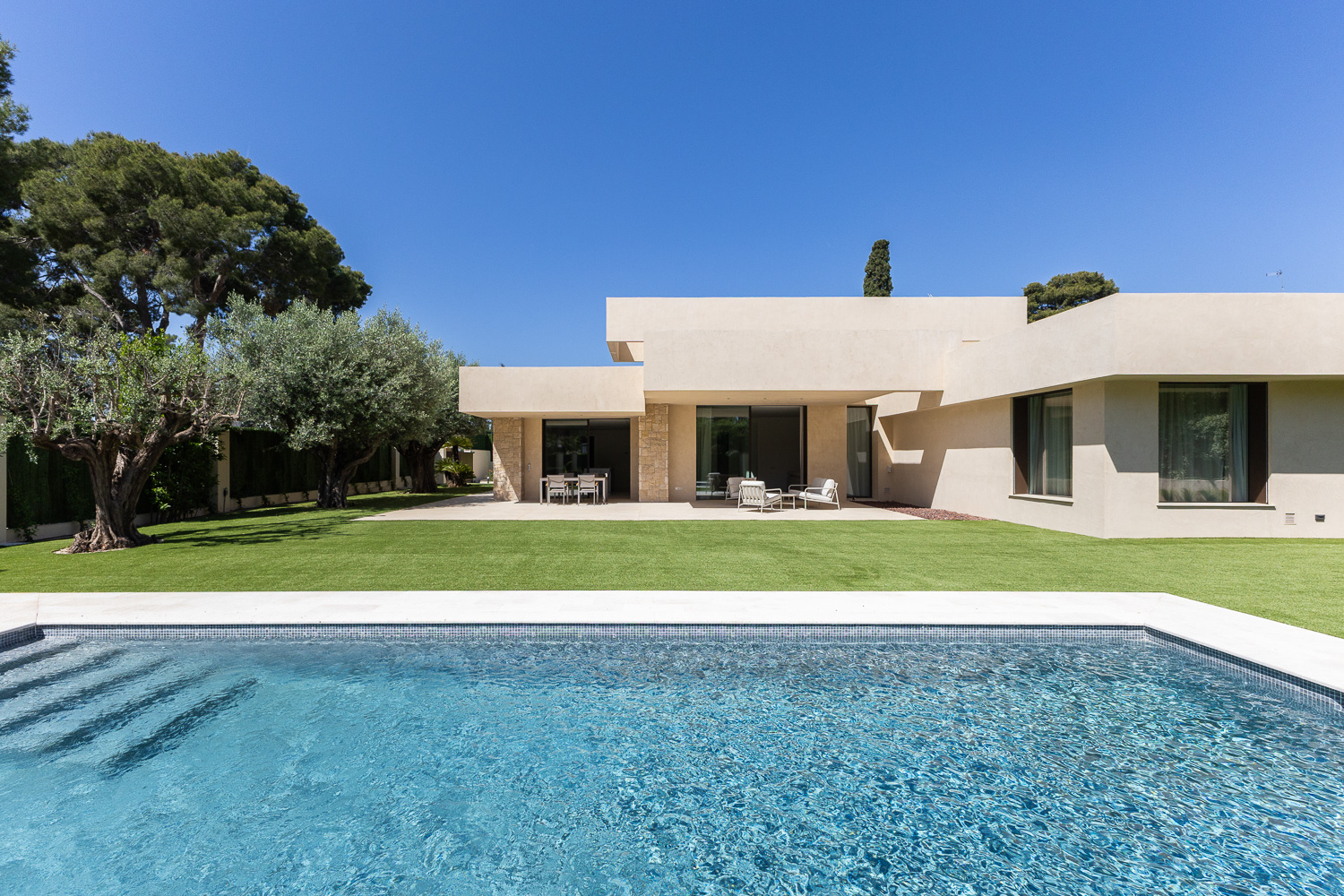 Luxury house in Campo Olivar