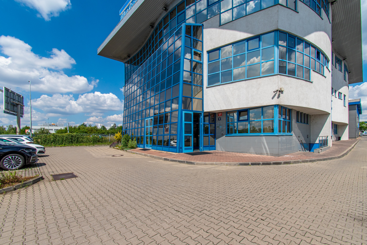 Spacious offices in Hostivař