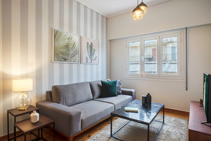 Elegant 5th floor residence near Goulandris Musem