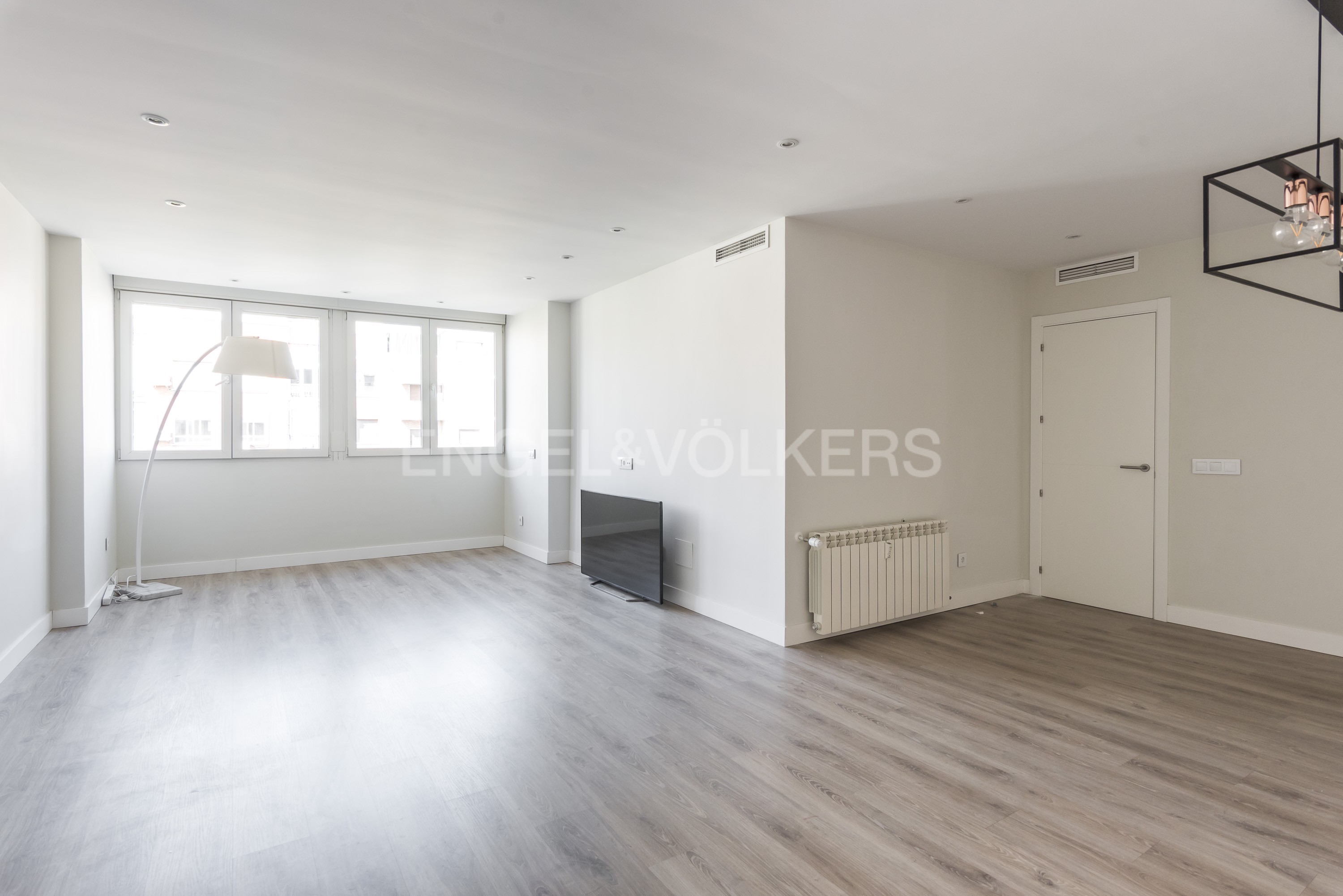 Exclusive 3-bedroom home with garage and storage room in Madrid’s Salamanca district