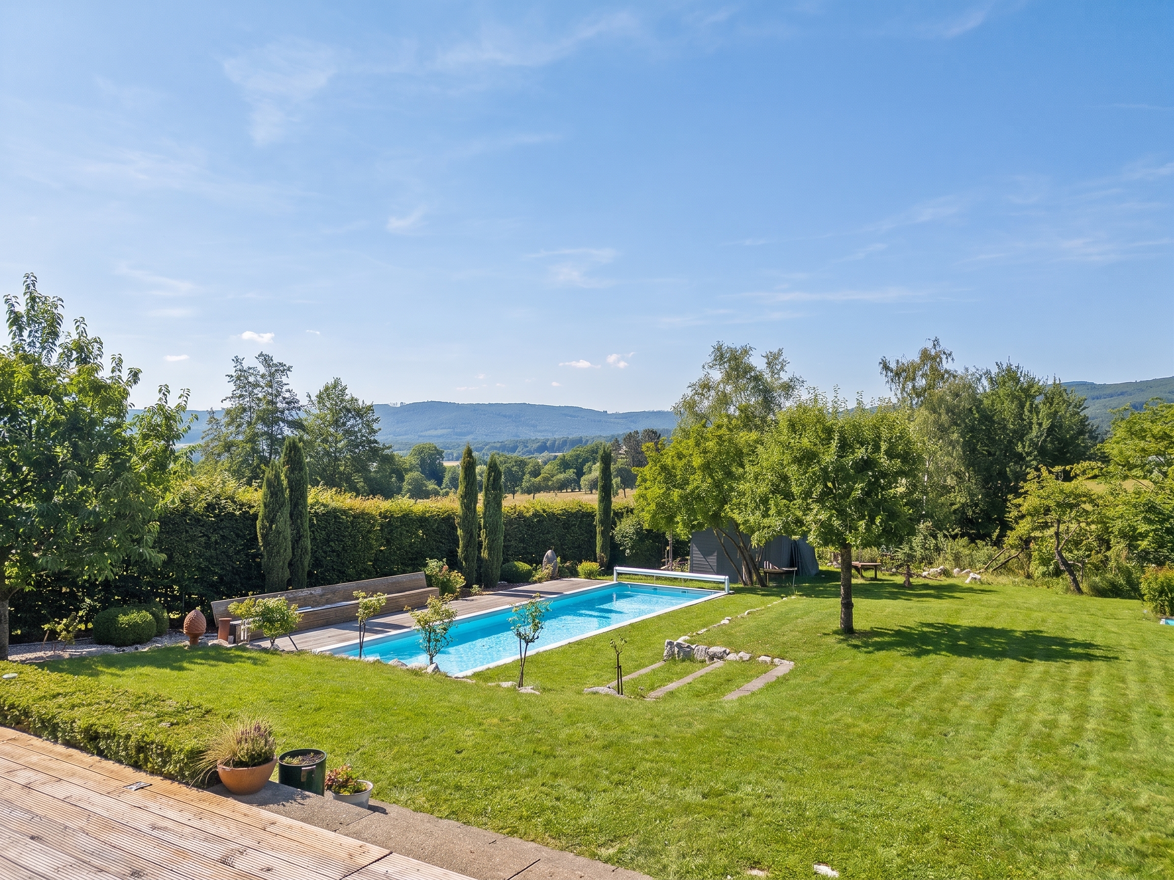 Unique Taunus view - Clean architecture: Family estate with pool