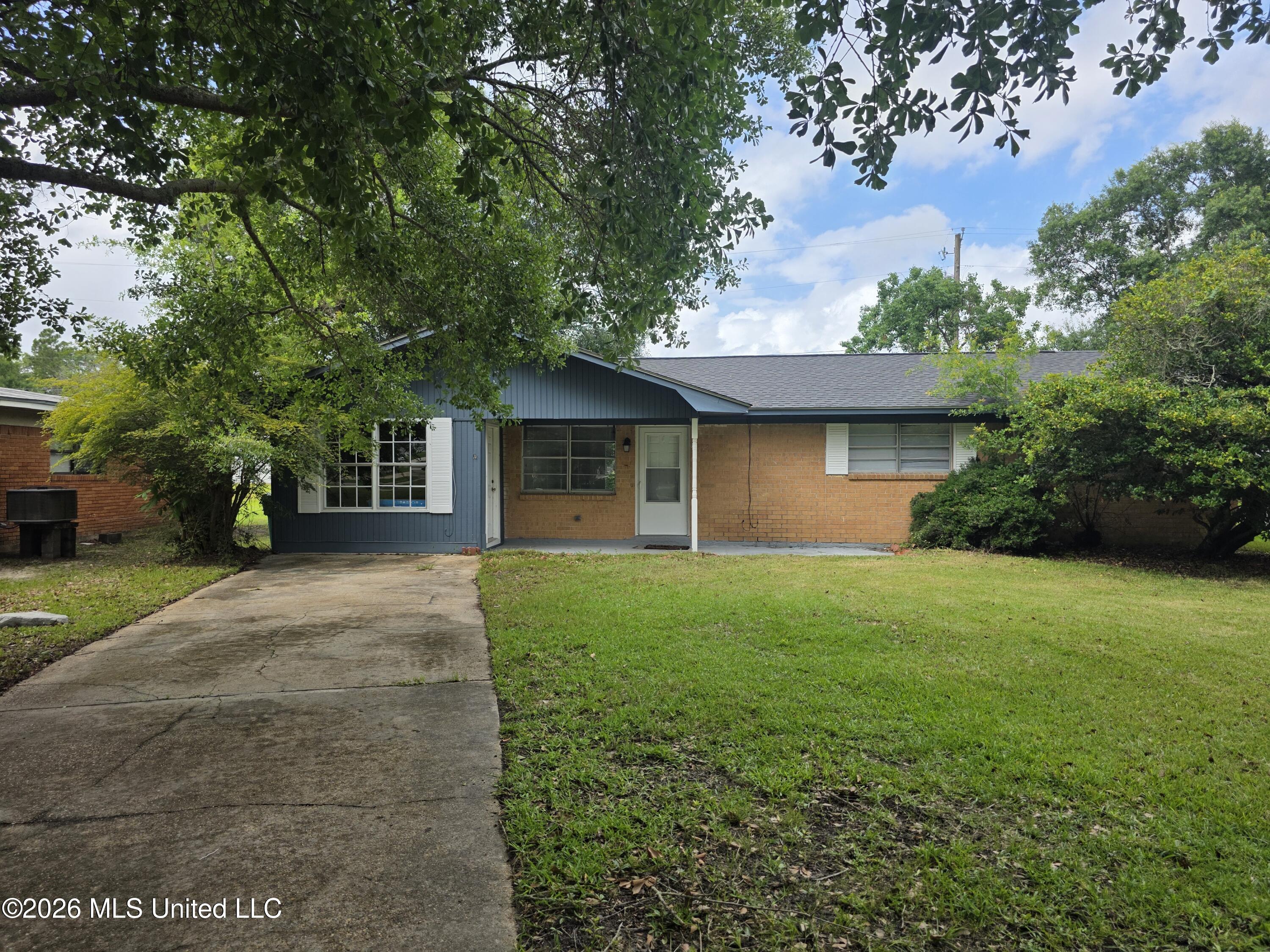 Bay St. Louis 3BR Rental with Fenced Yard!