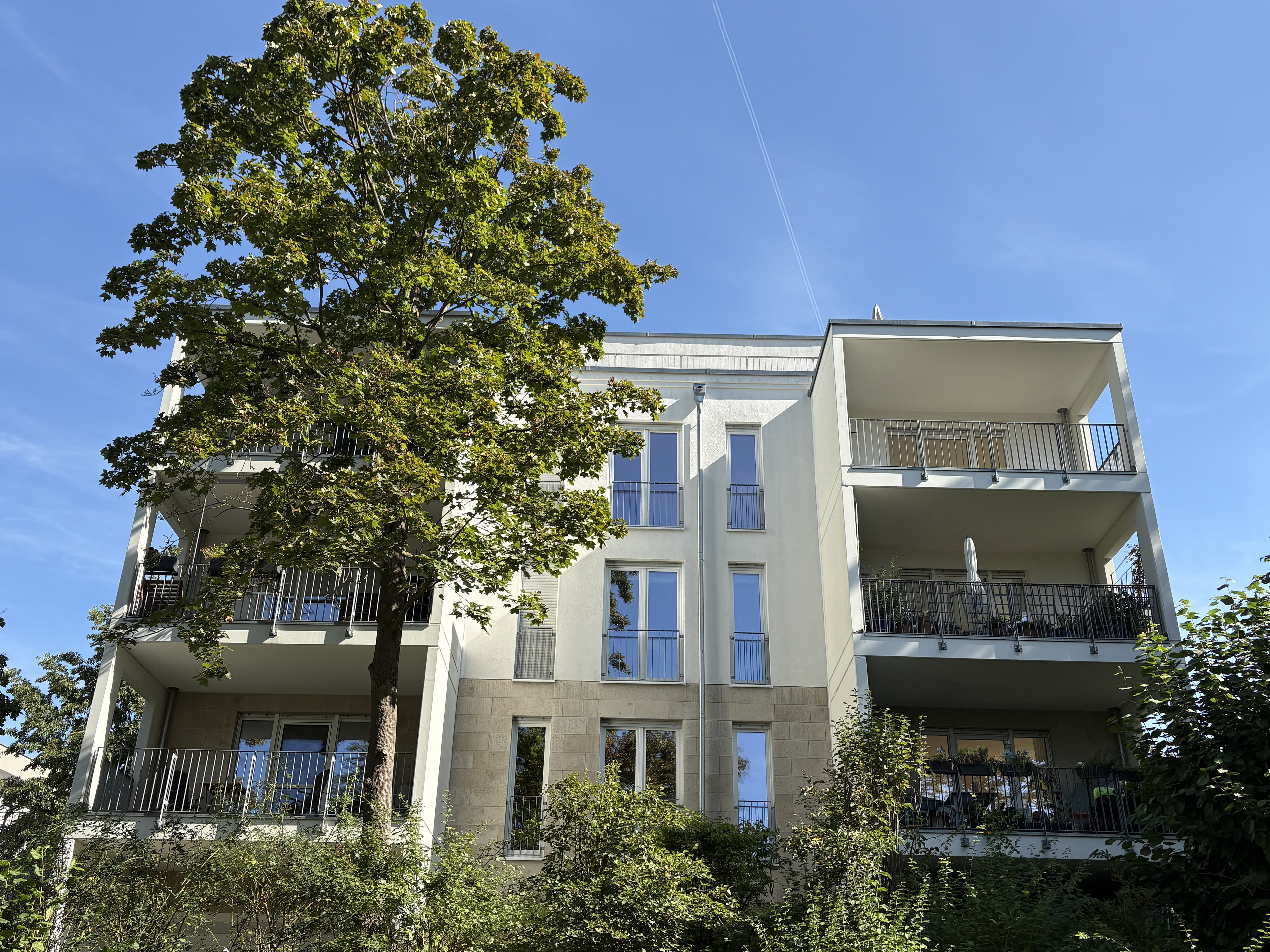 Mitten im Grünen, Mitten im Leben – Exklusive ~125 m² Wohnung mit Blick auf die Rednitzauen