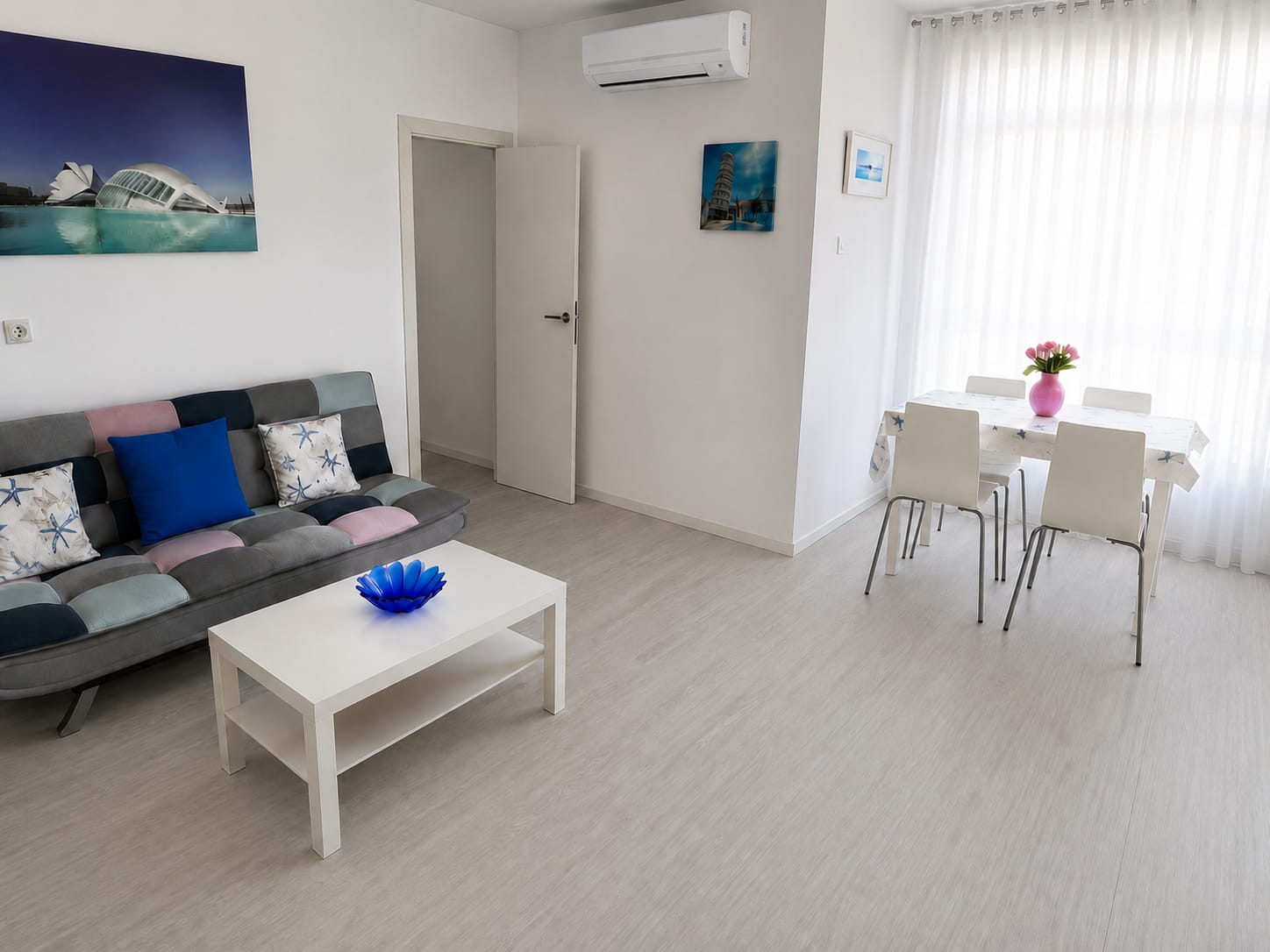 ¡Inversión Premium junto a las Universidades! Piso de 4 amplios Dormitorios, Exterior y a un paso del Mar