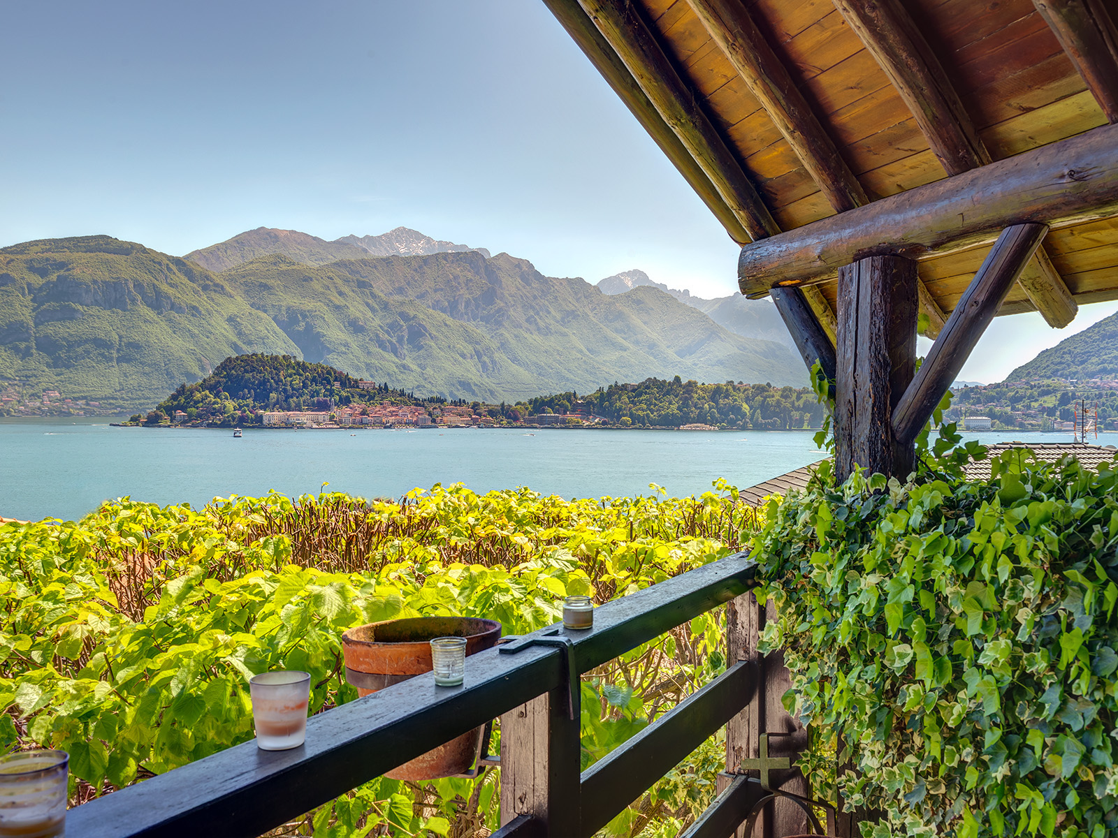 Villa in erstklassiger Lage mit Blick auf den Comer See in Cadenabbia
