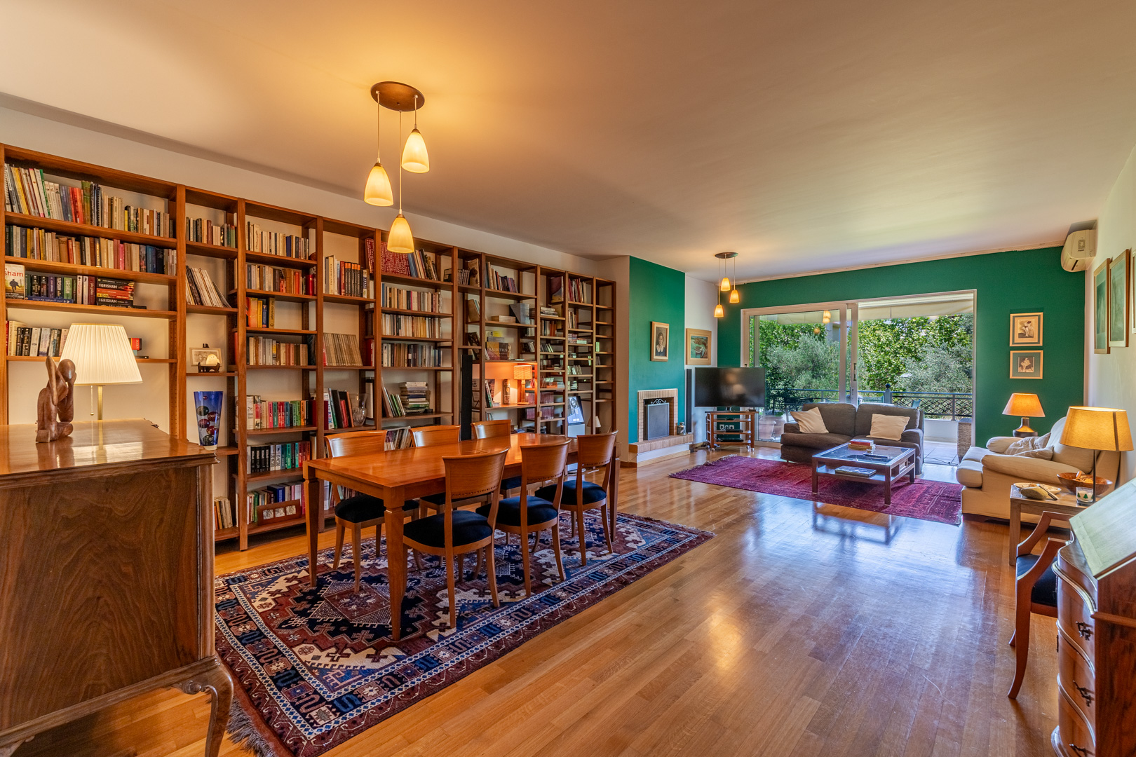 Stunning apartment of 145 sq.m. on Edison Hill in Pallini