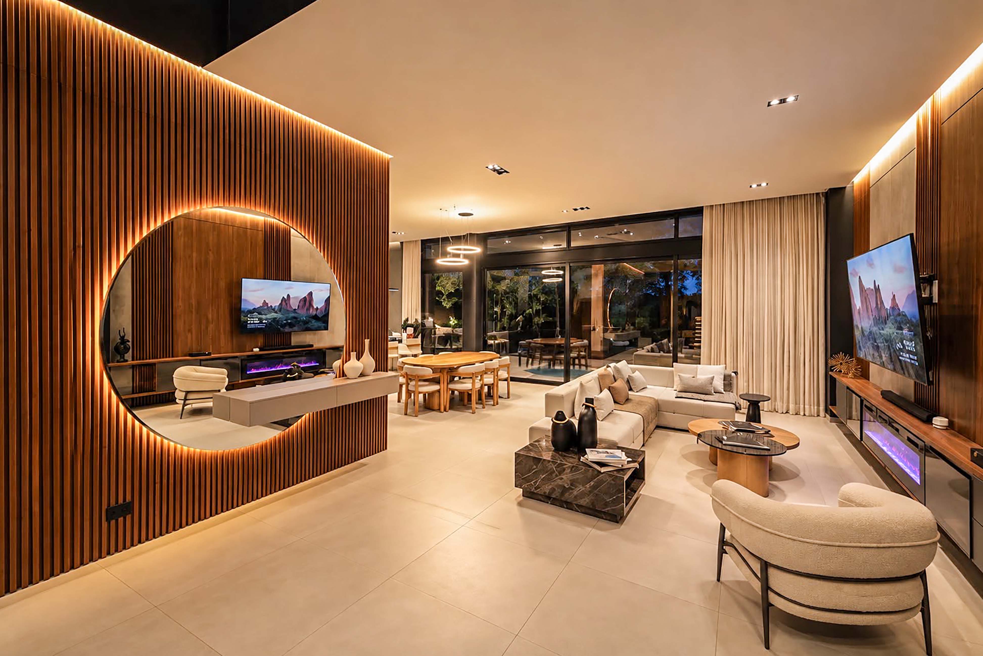 Casa amoblada con piscina privada para arriendo en El Poblado
