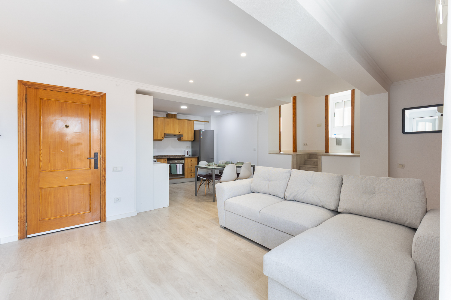Zapateros Street Rental